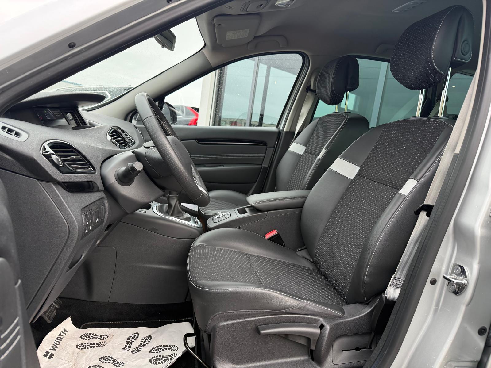 RENAULT Grand Scénic 1.5 dCi Bose Edition EDC 7P-image-14