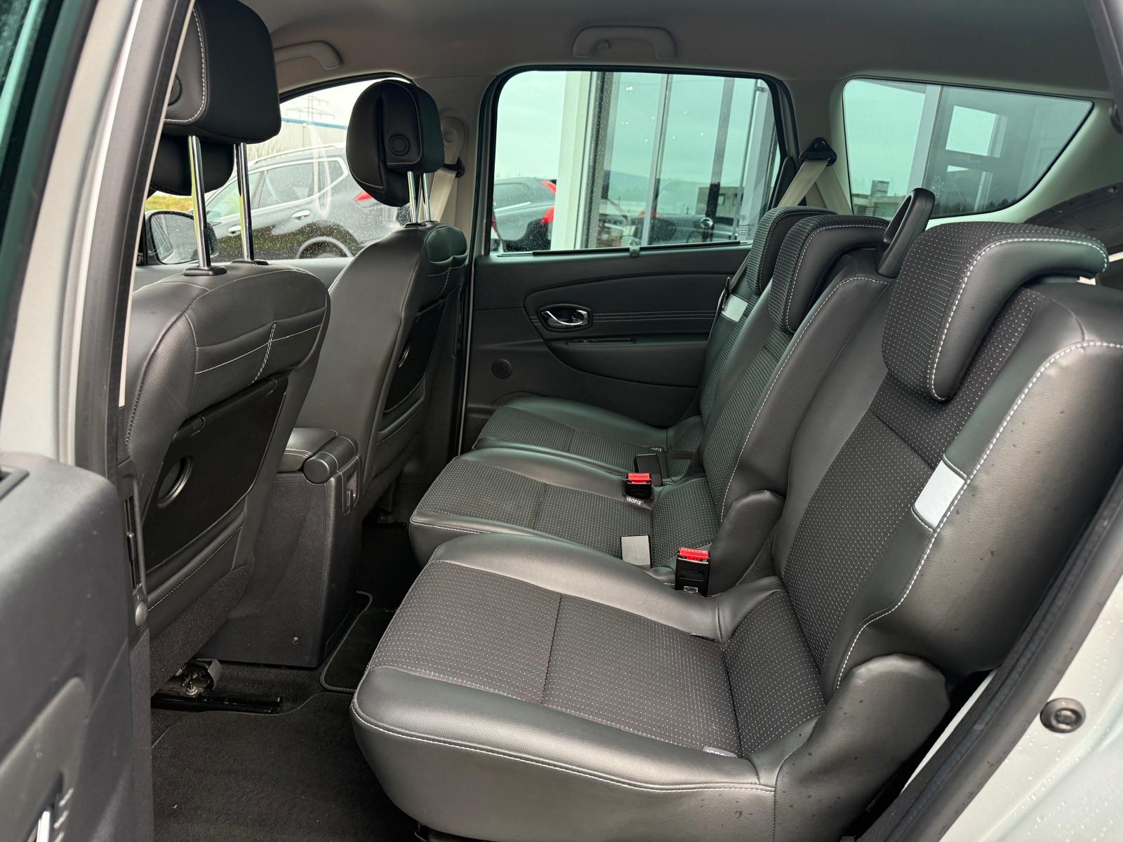 RENAULT Grand Scénic 1.5 dCi Bose Edition EDC 7P-image-17
