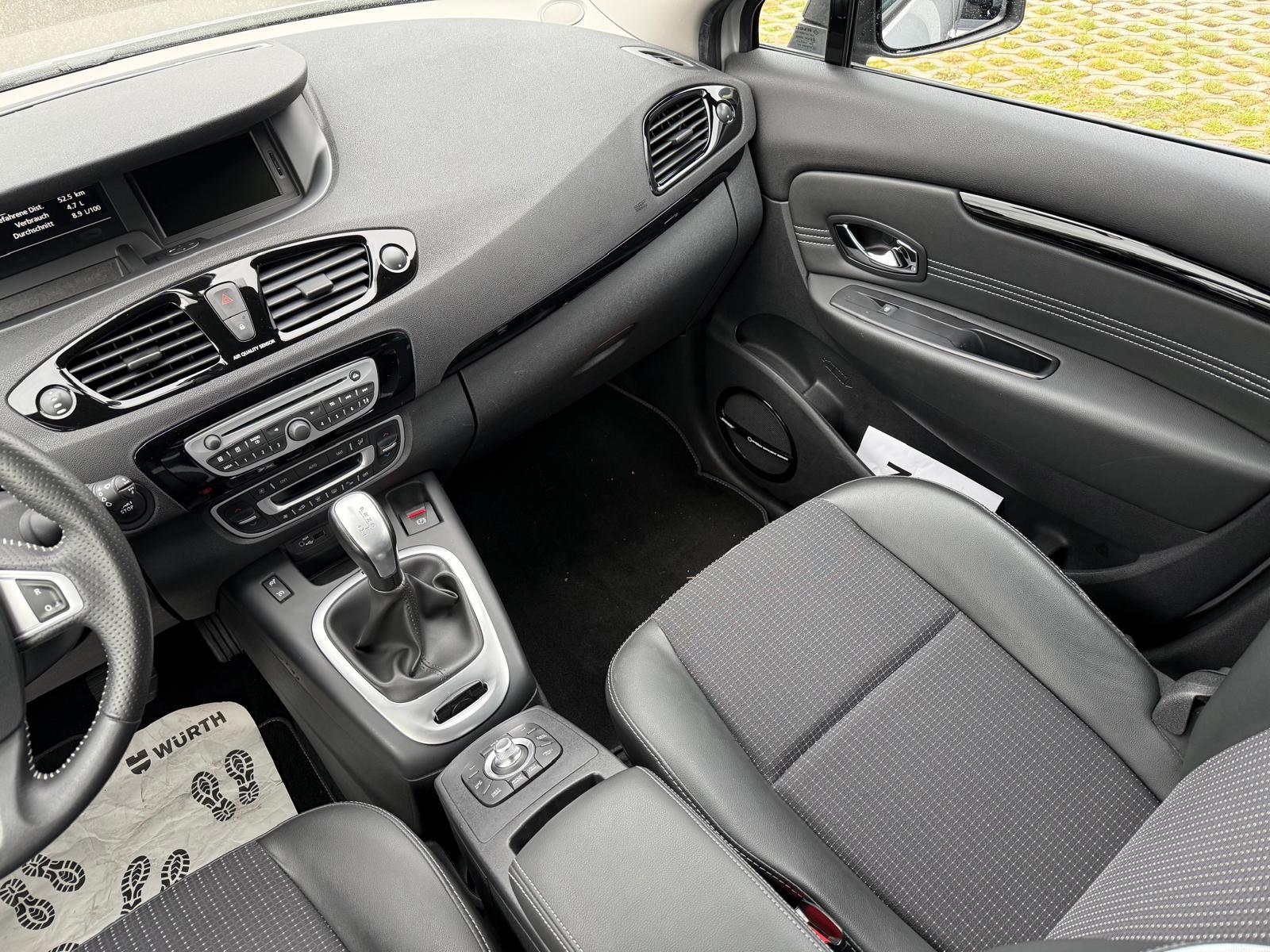 RENAULT Grand Scénic 1.5 dCi Bose Edition EDC 7P-image-11