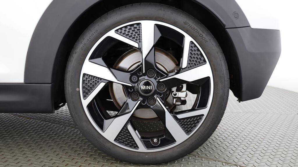 MINI Cooper S Cabrio-image-9
