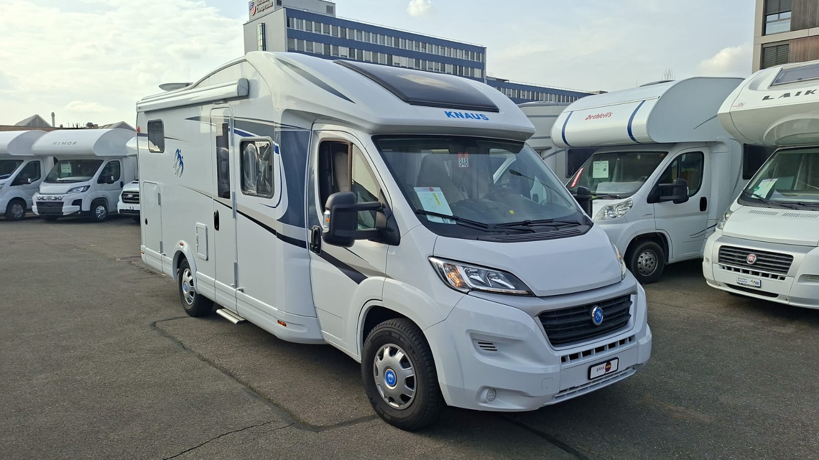 KNAUS R 21-image-0