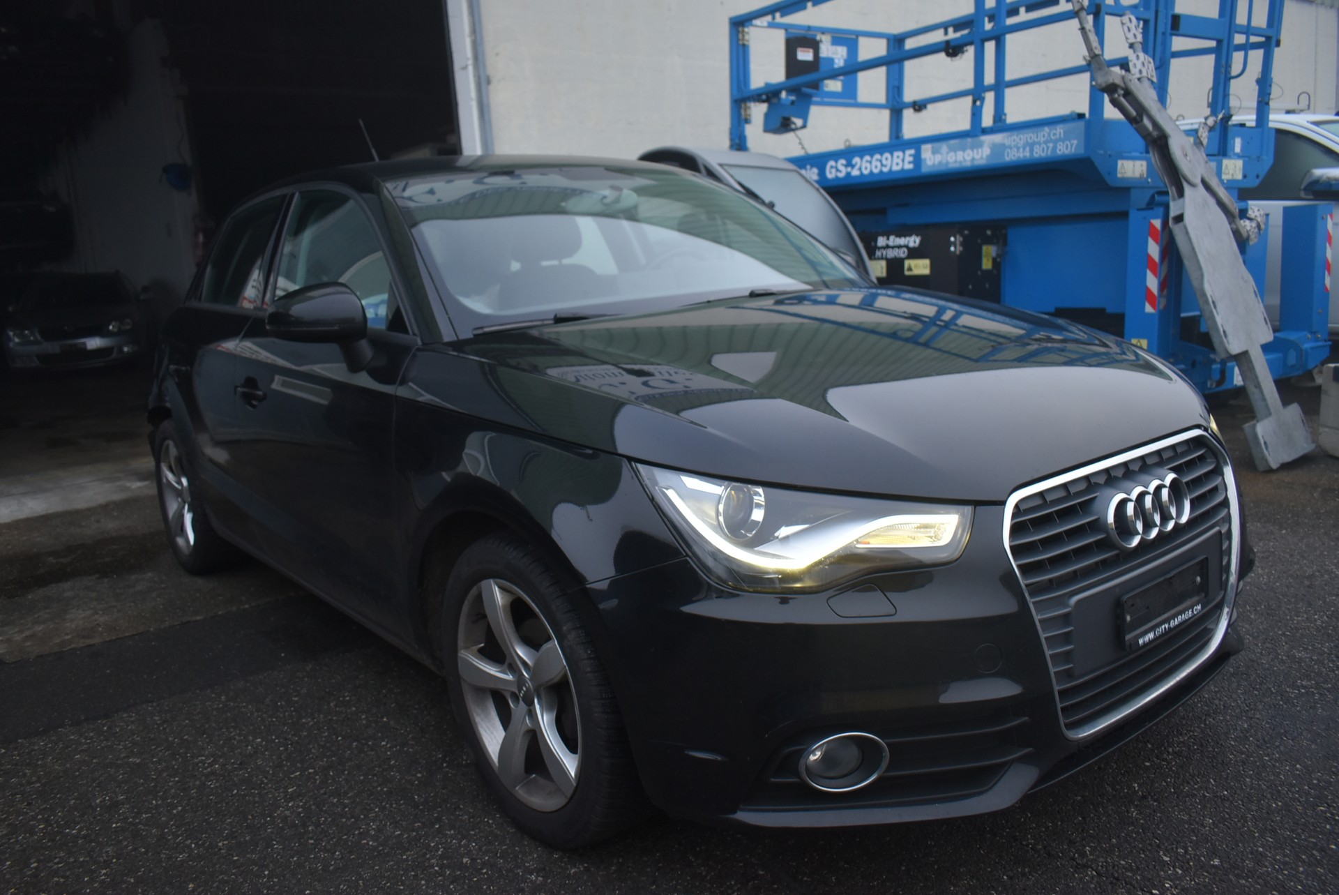 AUDI A1 Sportback 1.2 TFSI Attraction-image-0