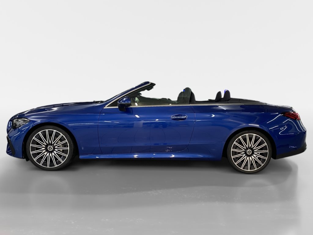 MERCEDES-BENZ CLE 200 AMG Line 4MATIC Cabriolet-image-5