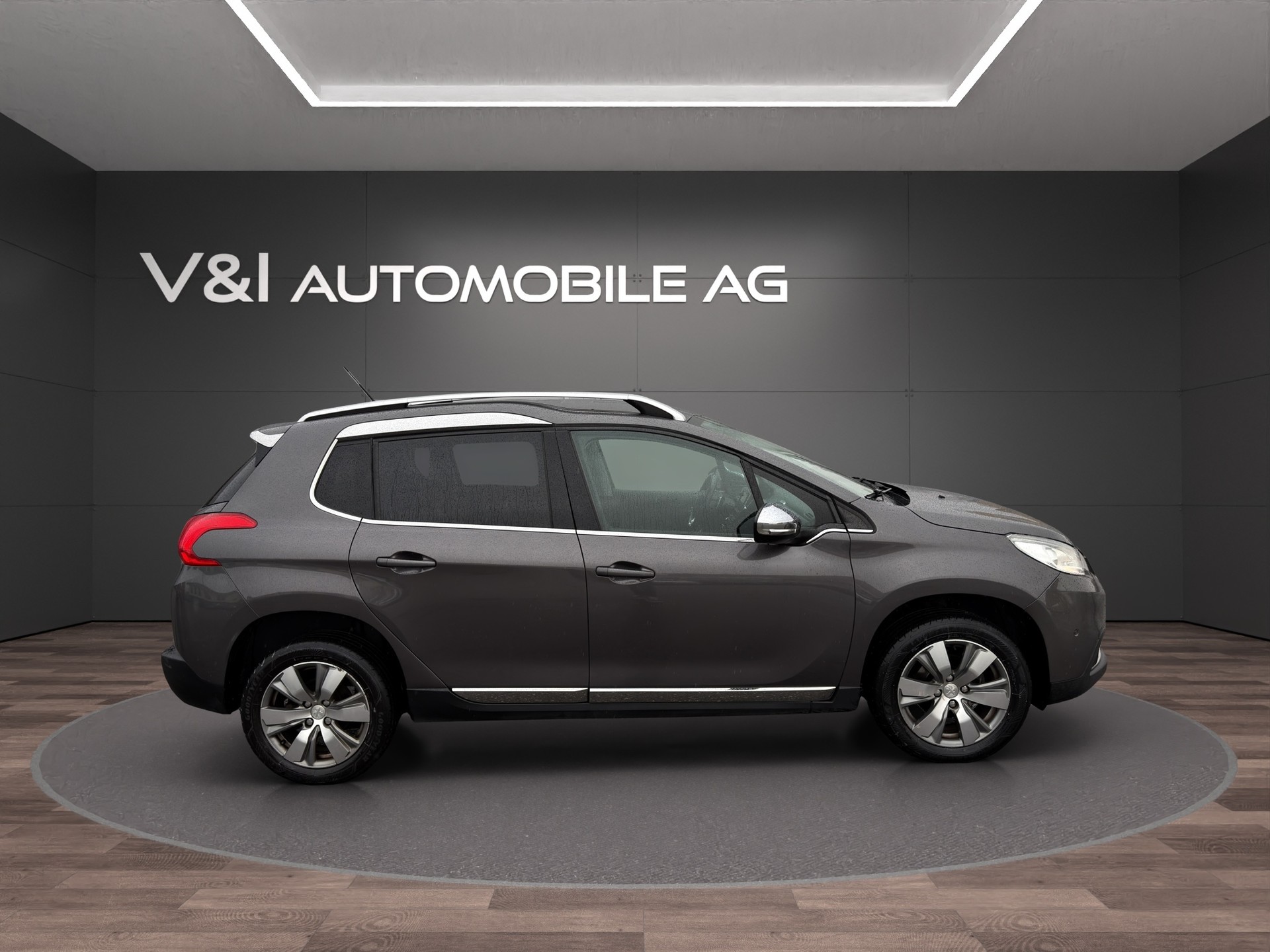 PEUGEOT 2008 1.6 e-HDi Allure EGS6-image-6