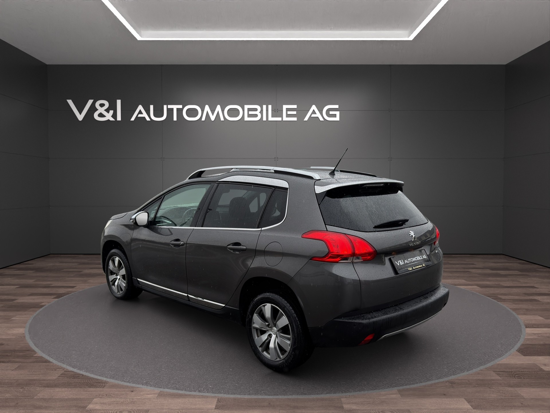 PEUGEOT 2008 1.6 e-HDi Allure EGS6-image-3
