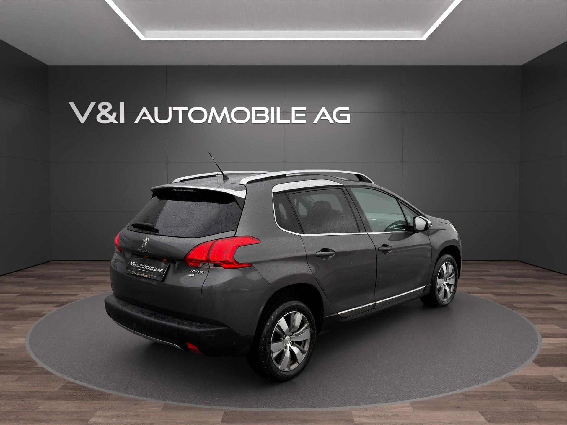 PEUGEOT 2008 1.6 e-HDi Allure EGS6-image-4