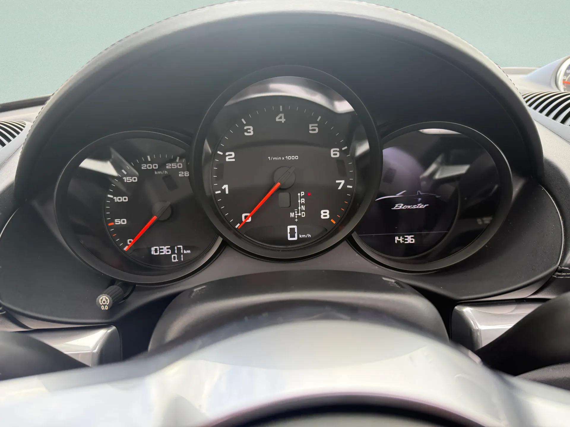 PORSCHE 718 Boxster 2.0 PDK-image-17