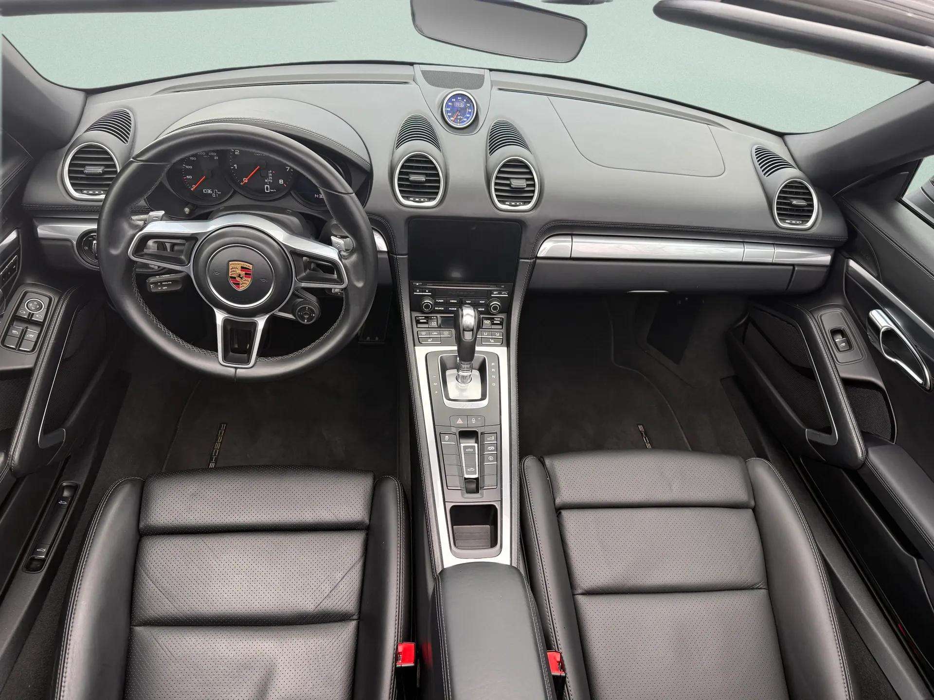 PORSCHE 718 Boxster 2.0 PDK-image-13
