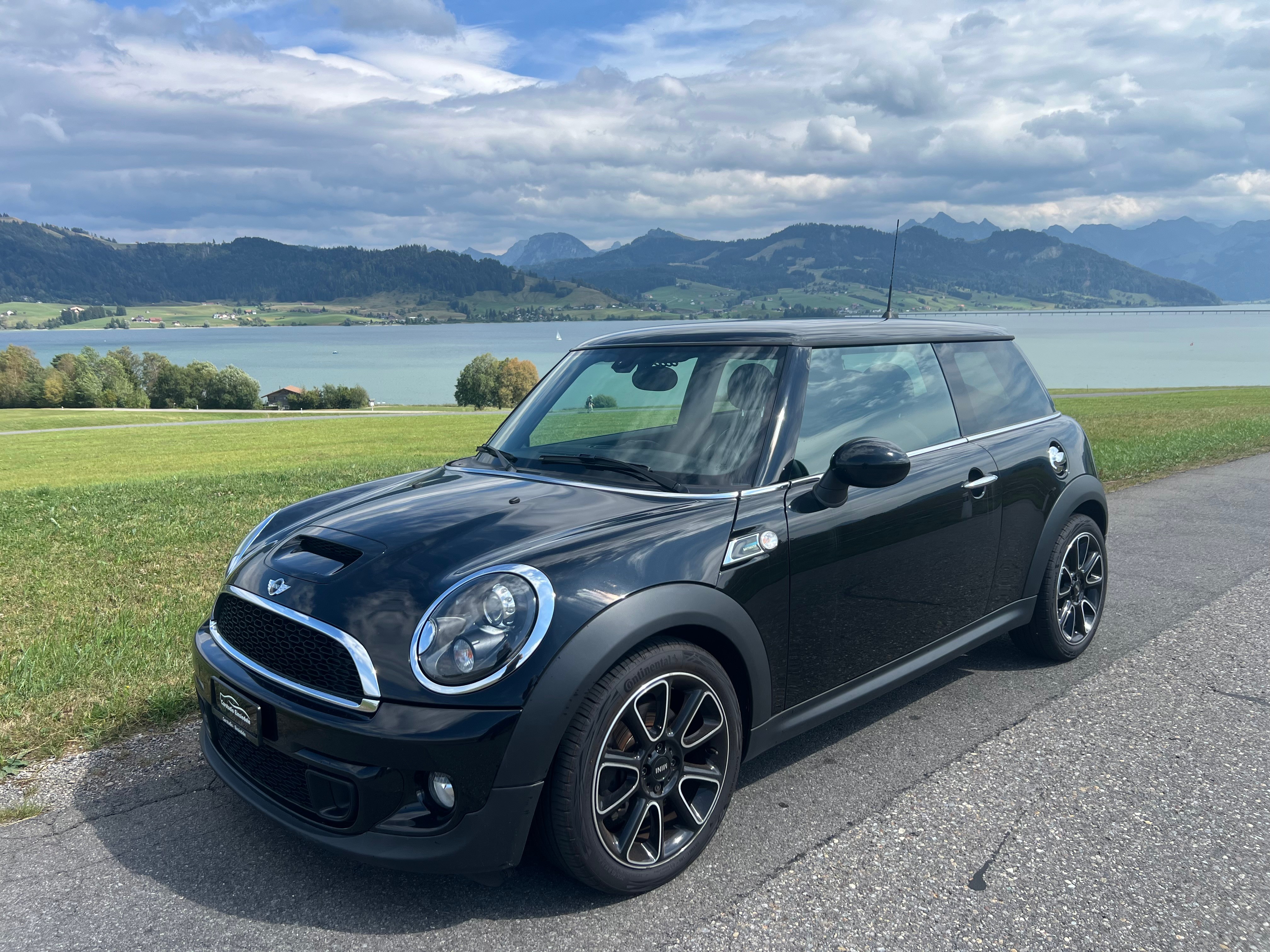 Car photo