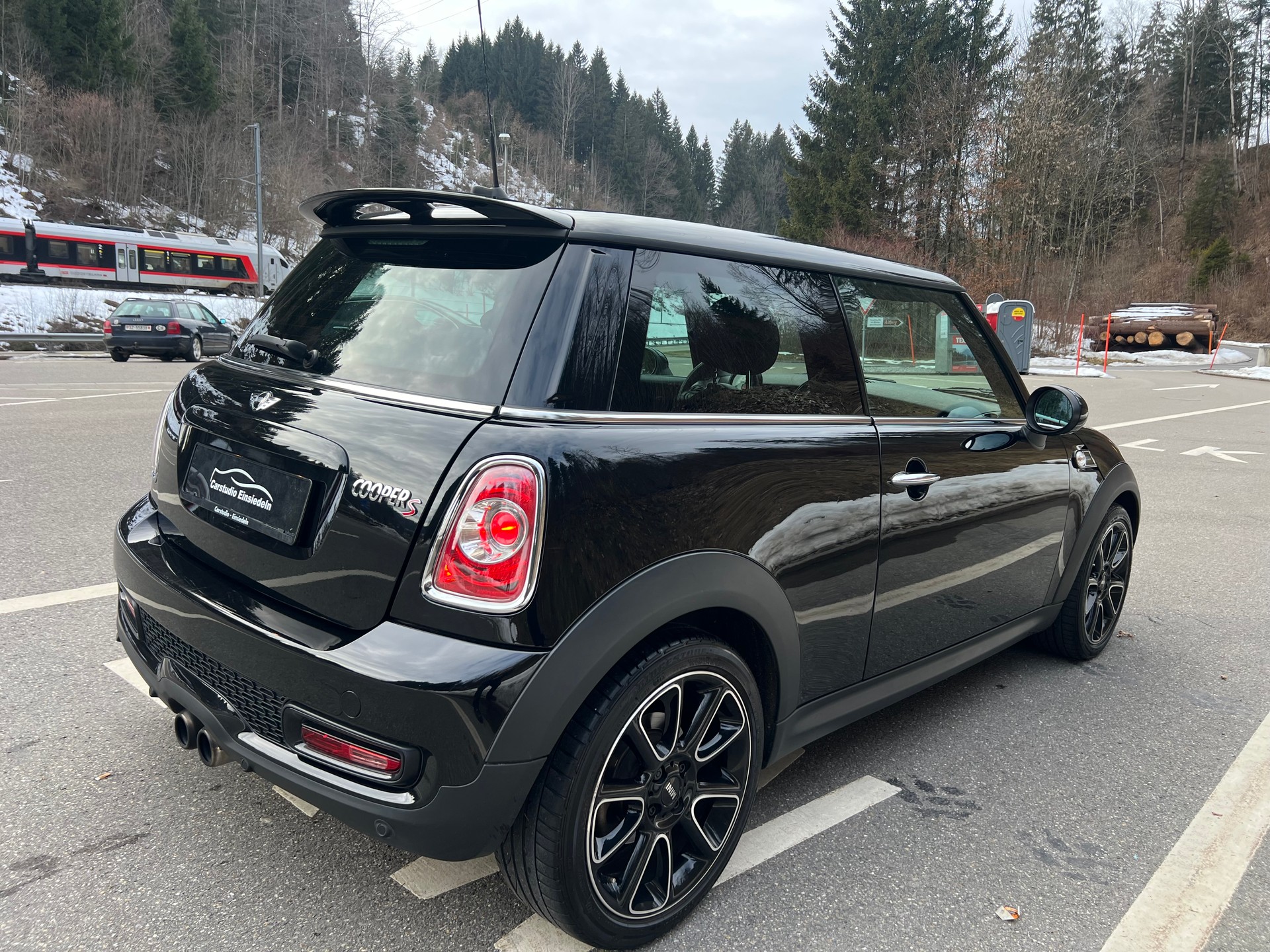MINI Cooper S-image-5