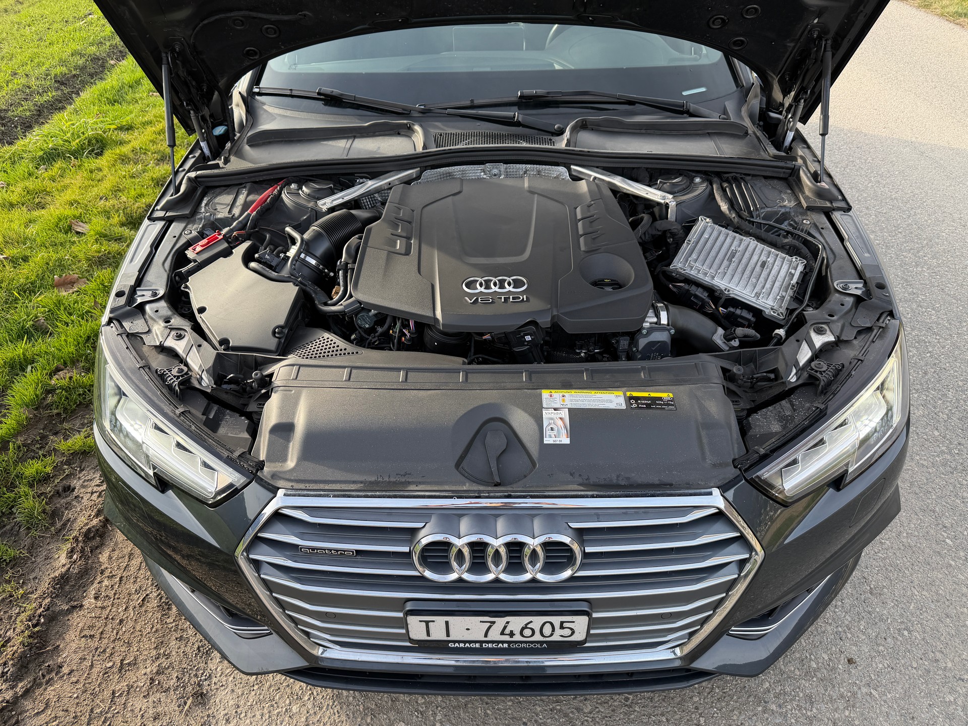 AUDI A4 Avant 3.0 V6 TDI Sport quattro-image-9