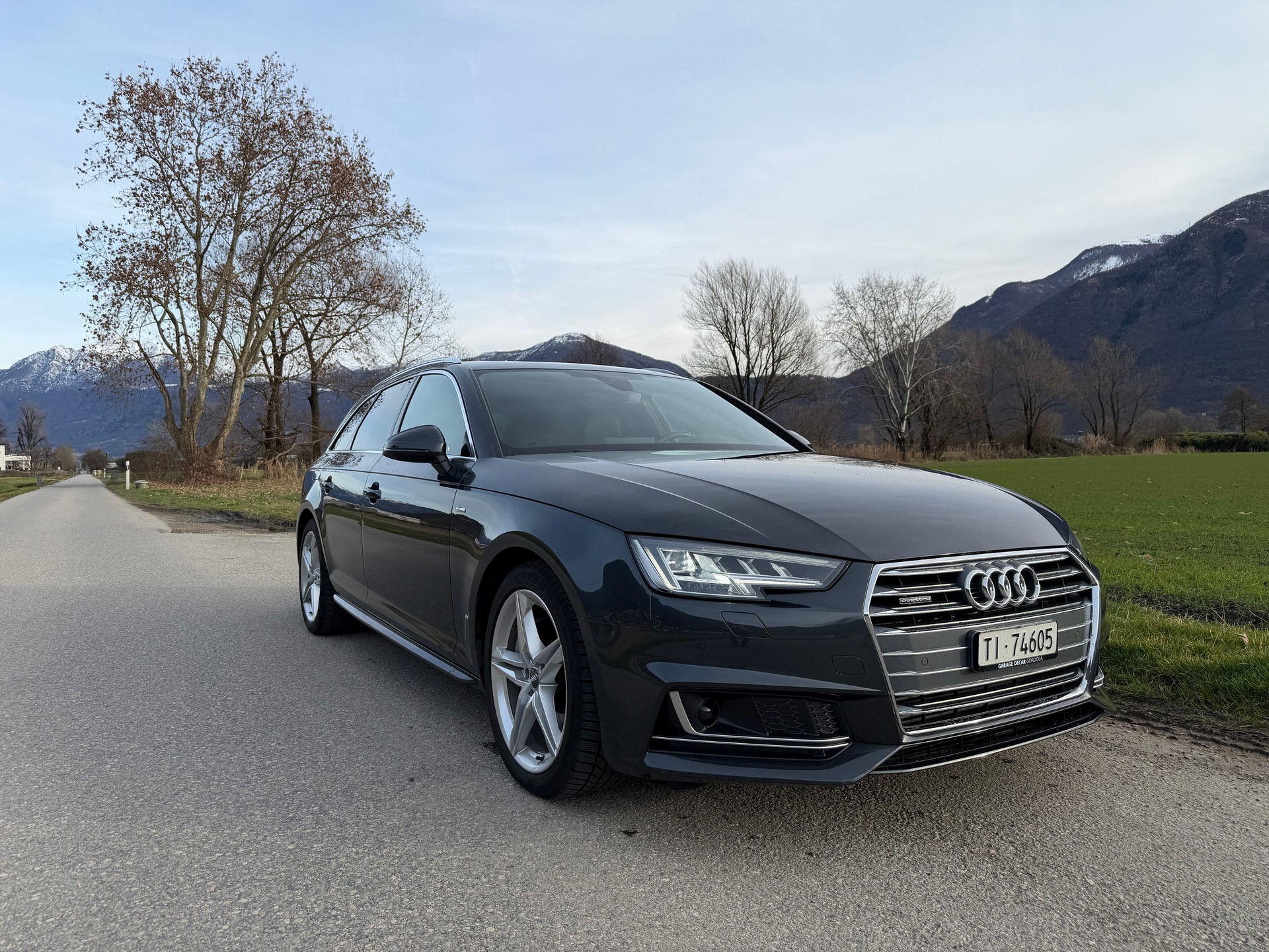 AUDI A4 Avant 3.0 V6 TDI Sport quattro-image-0