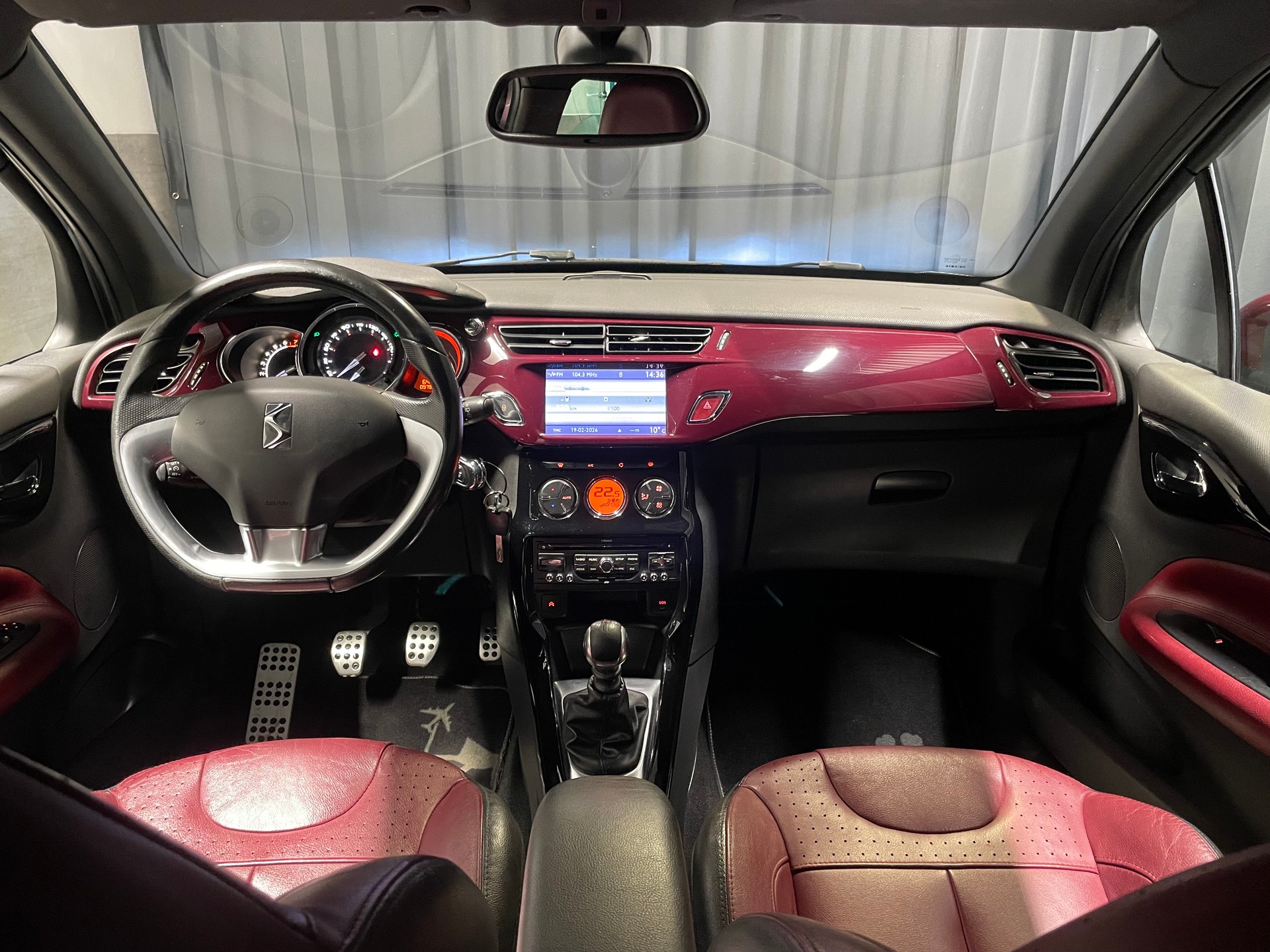 DS AUTOMOBILES DS3 1.6 THP Sport Chic (40)-image-8