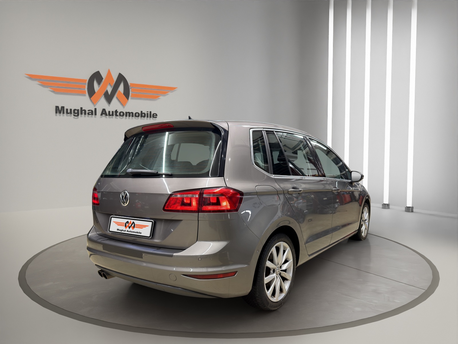 VW Golf Sportsvan 1.4 TSI Comfortline DSG-image-4