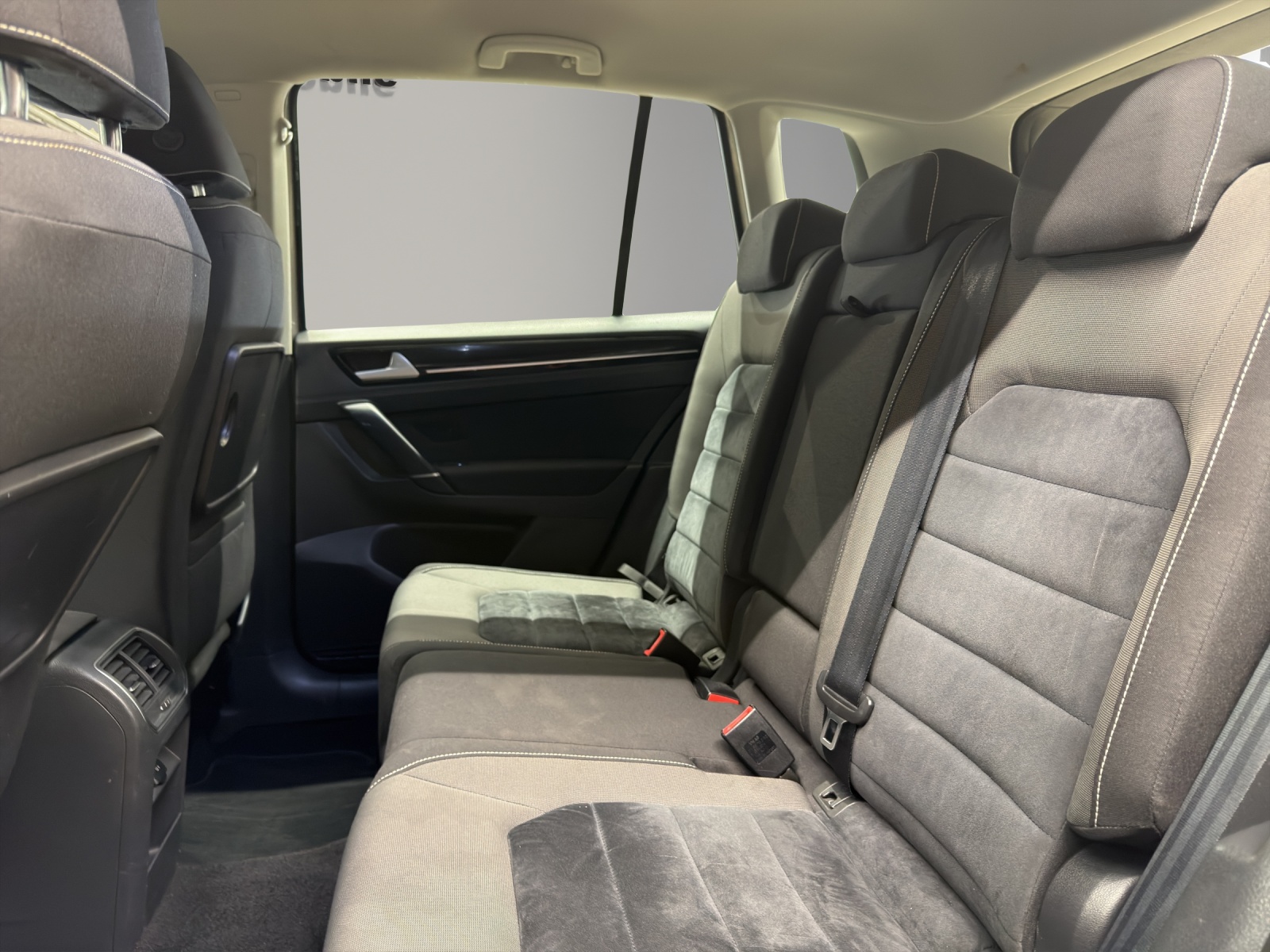 VW Golf Sportsvan 1.4 TSI Comfortline DSG-image-11