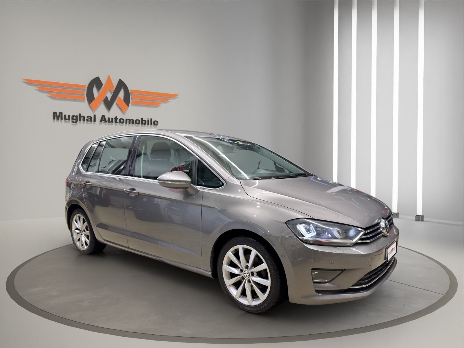 VW Golf Sportsvan 1.4 TSI Comfortline DSG-image-2