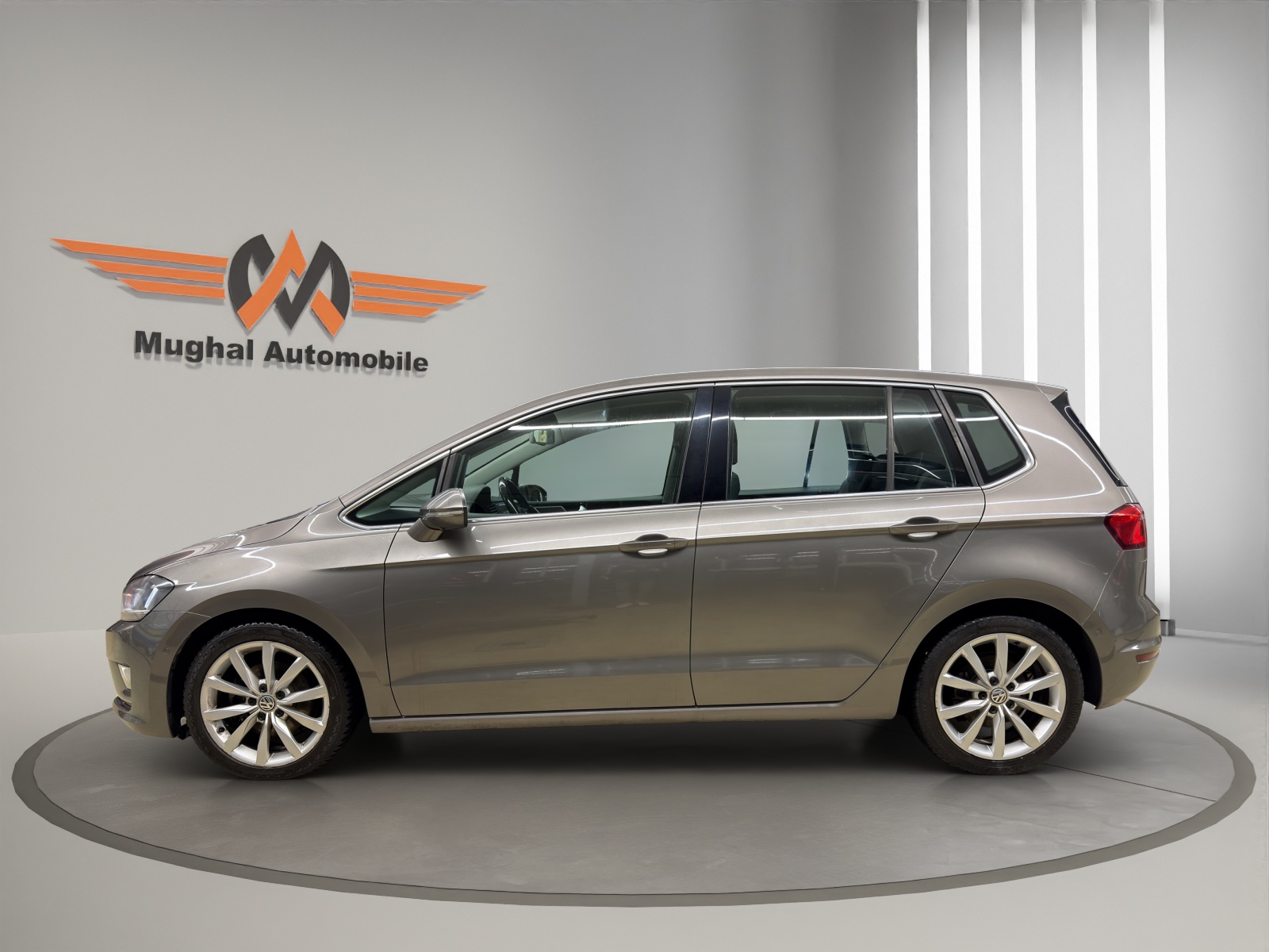 VW Golf Sportsvan 1.4 TSI Comfortline DSG-image-7
