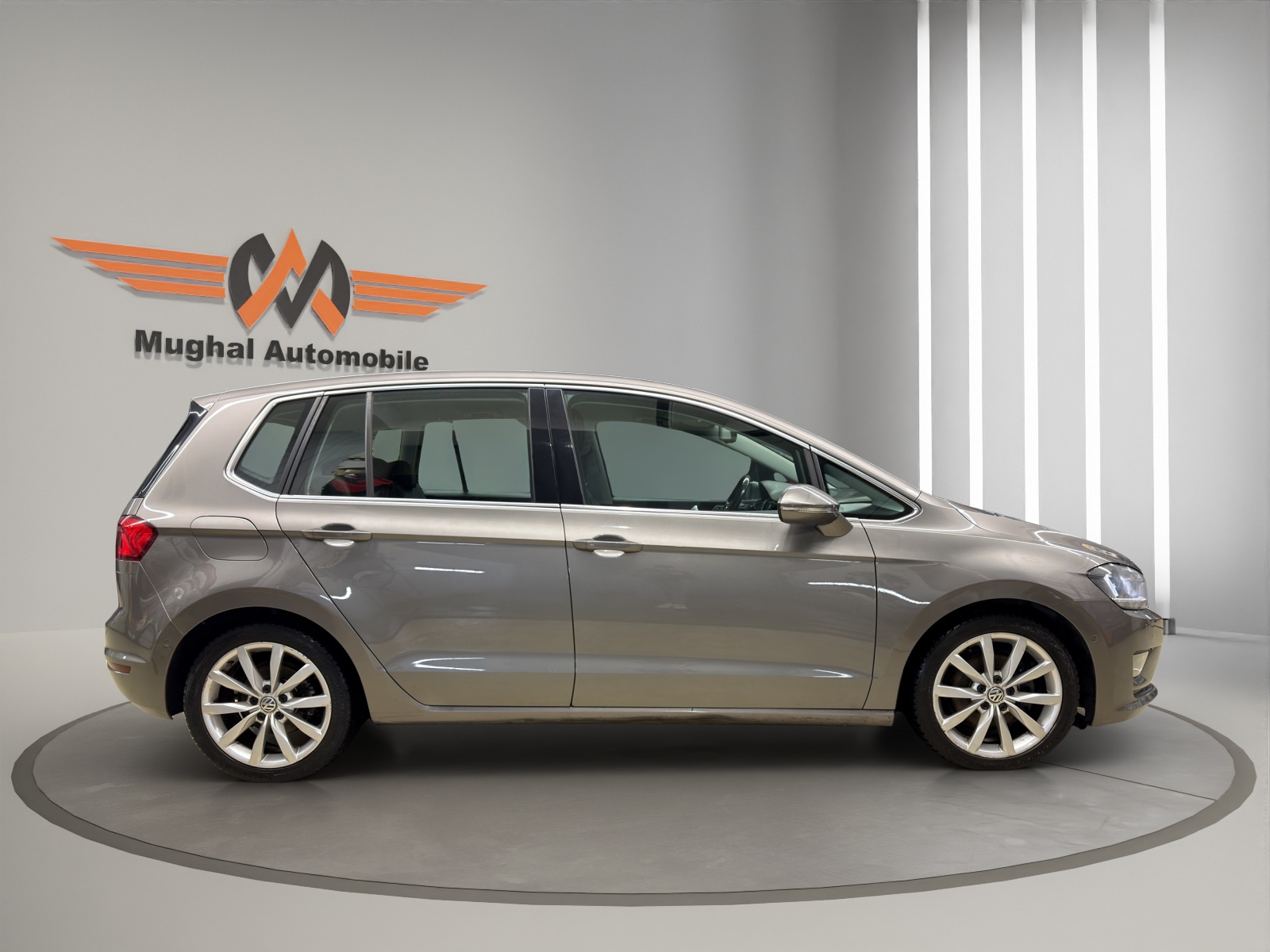 VW Golf Sportsvan 1.4 TSI Comfortline DSG-image-3