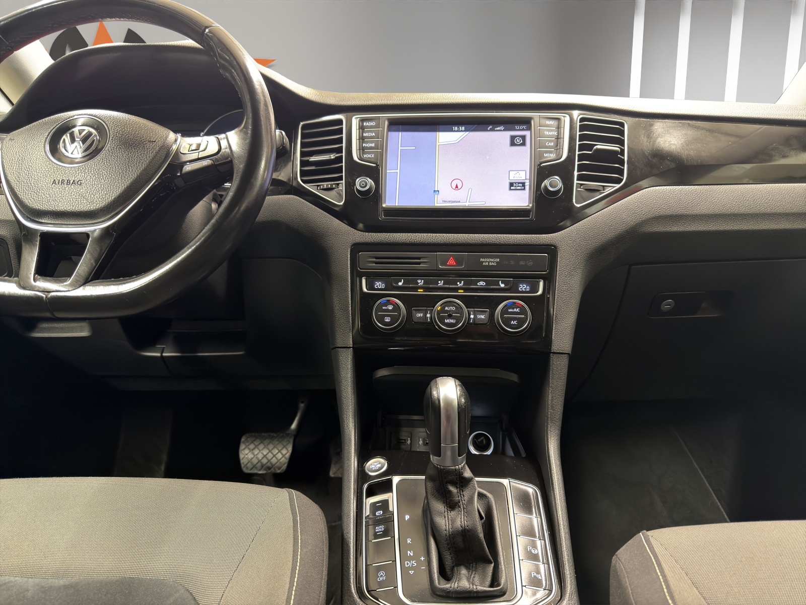 VW Golf Sportsvan 1.4 TSI Comfortline DSG-image-10