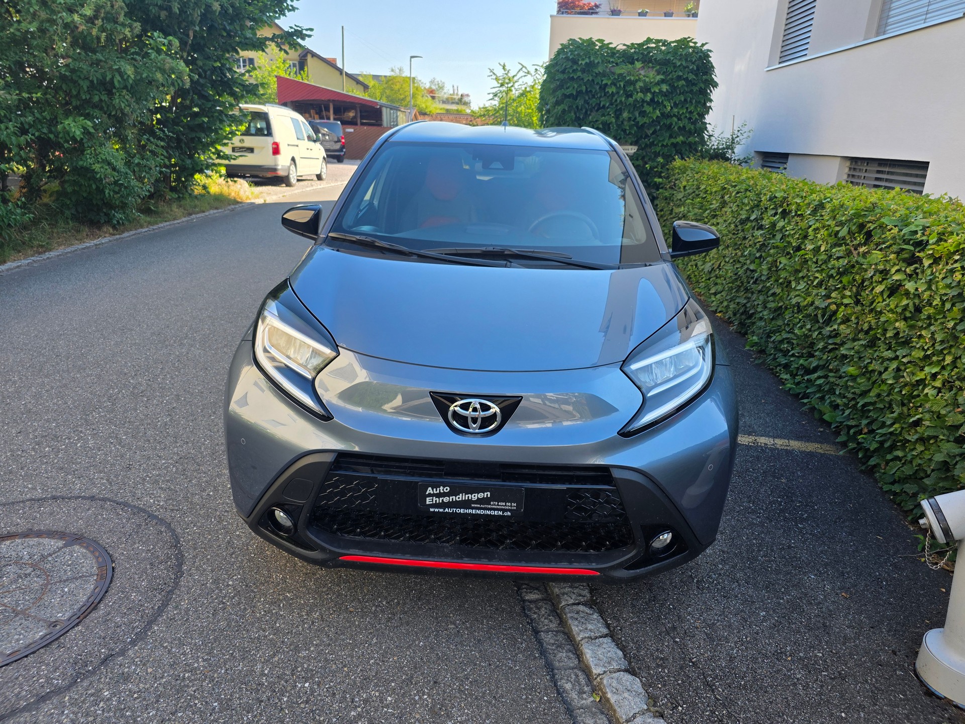 TOYOTA Aygo X 1.0 VVT-i Undercover CVT-image-1