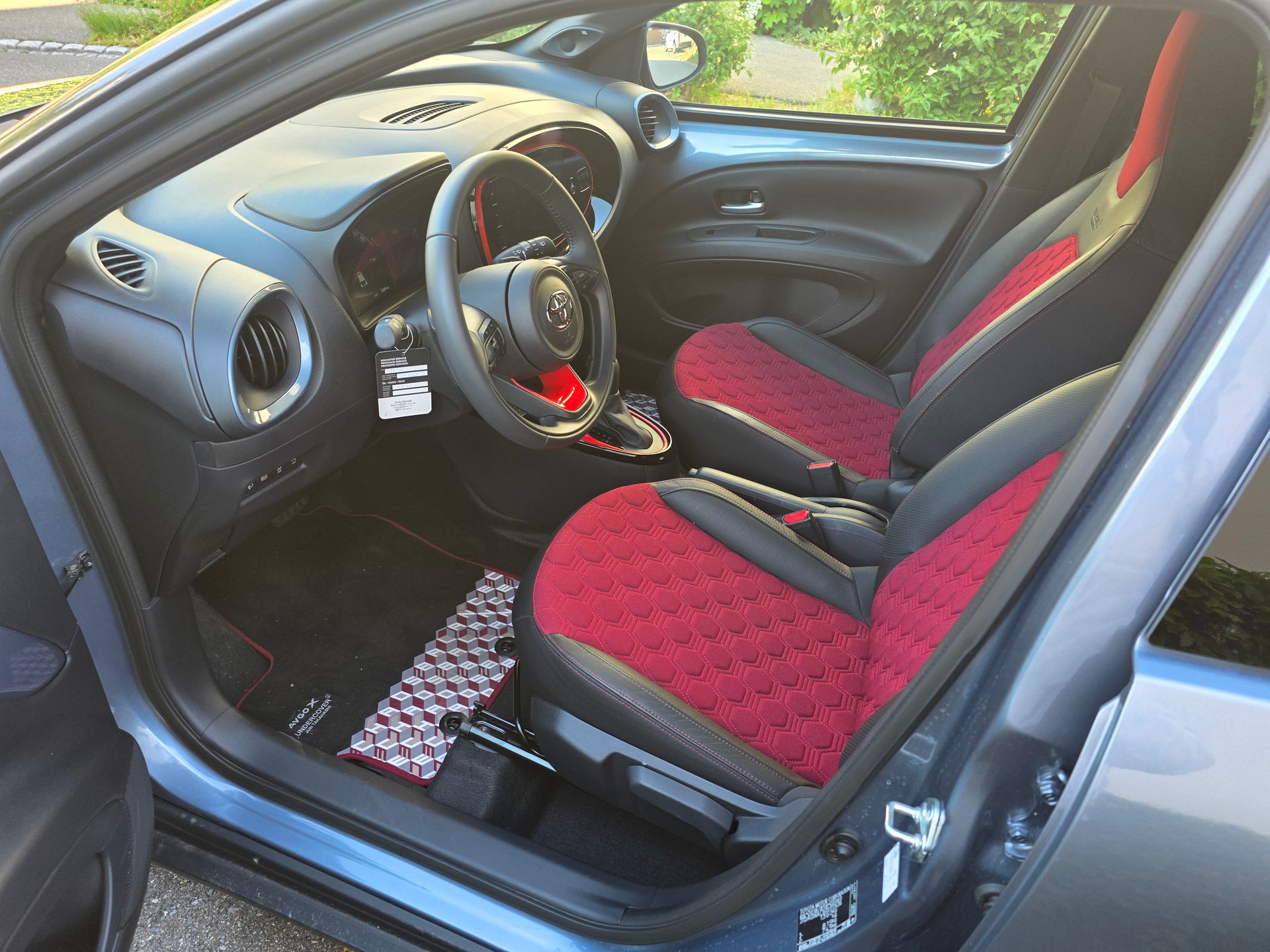 TOYOTA Aygo X 1.0 VVT-i Undercover CVT-image-7