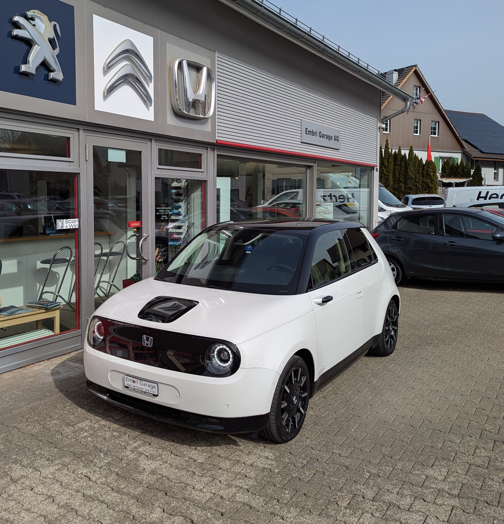 HONDA e Advance-image-0