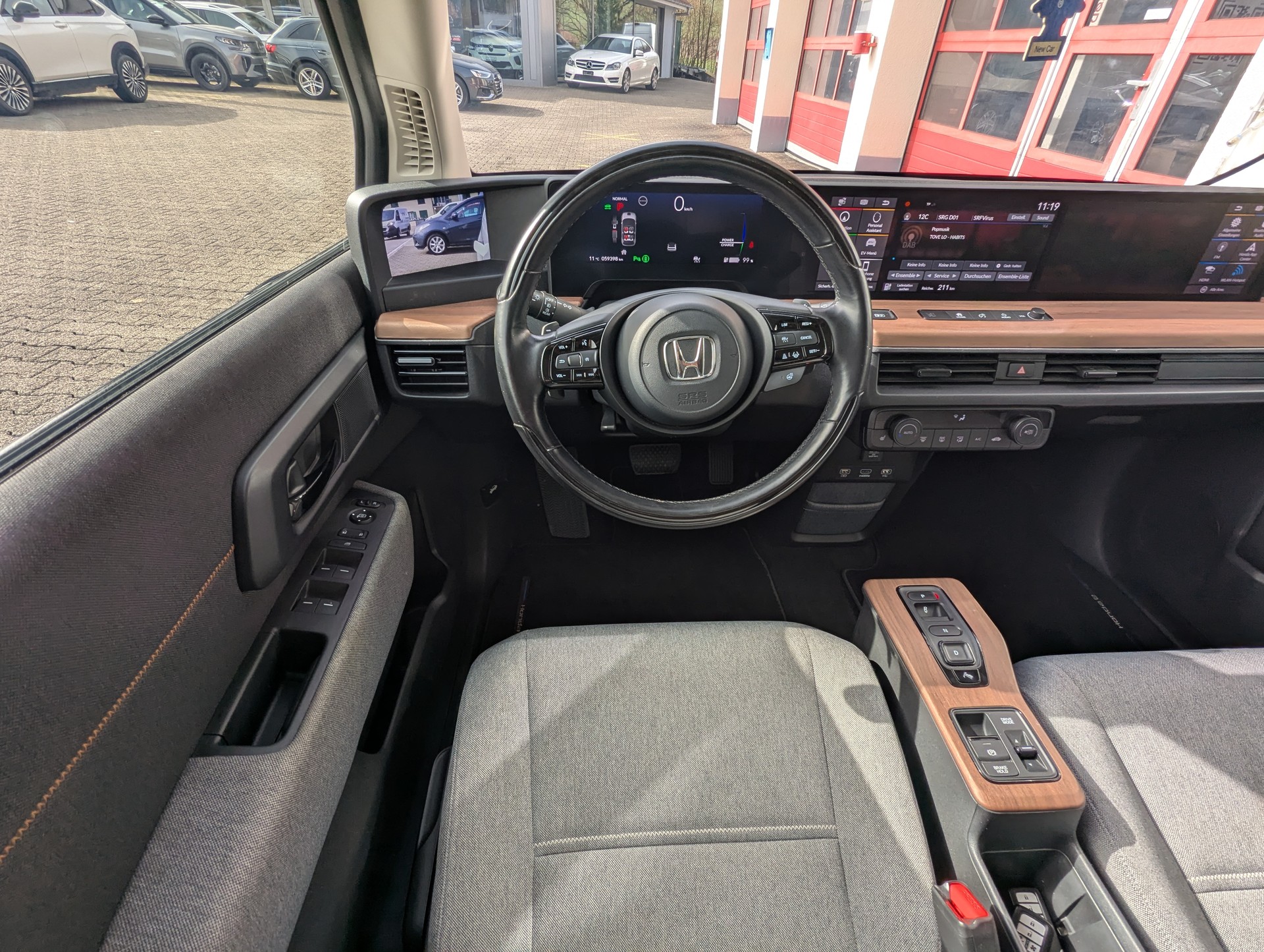 HONDA e Advance-image-10