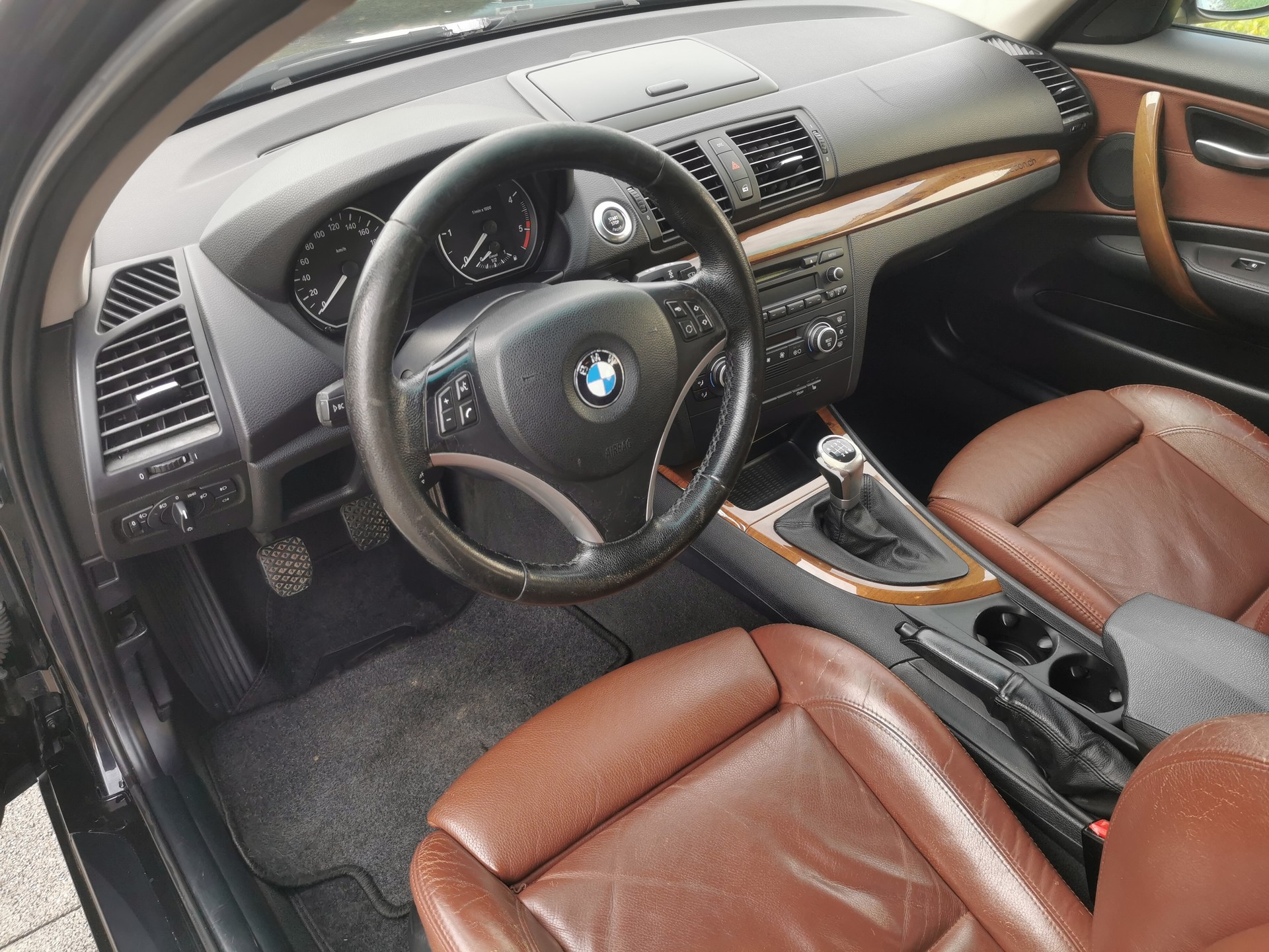 BMW 118d-image-12