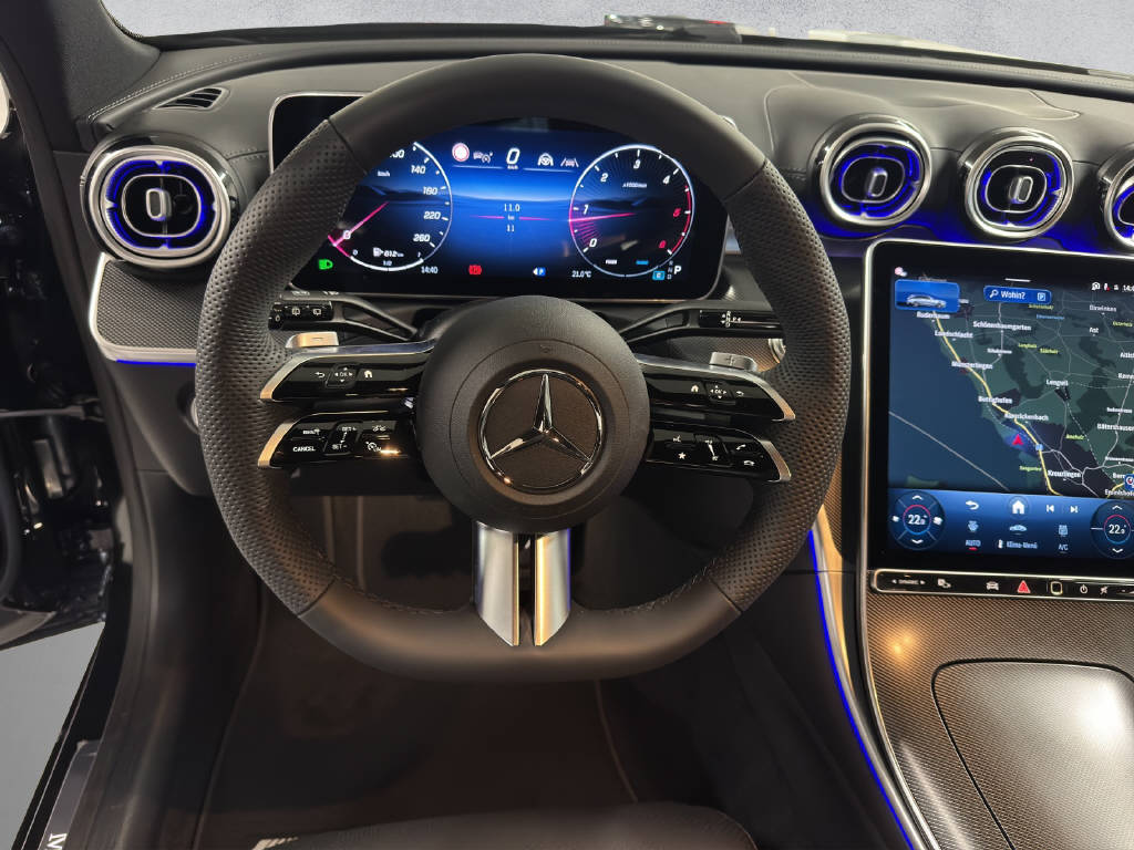 MERCEDES-BENZ C 220 d AMG Line 4Matic Swiss Star T-Modell-image-11