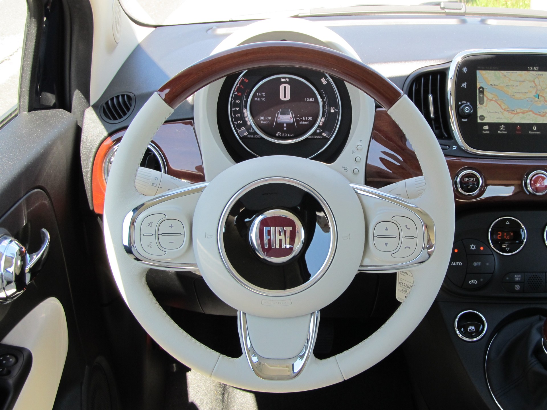 FIAT 500C 0.9 Twinair Turbo Riva-image-3