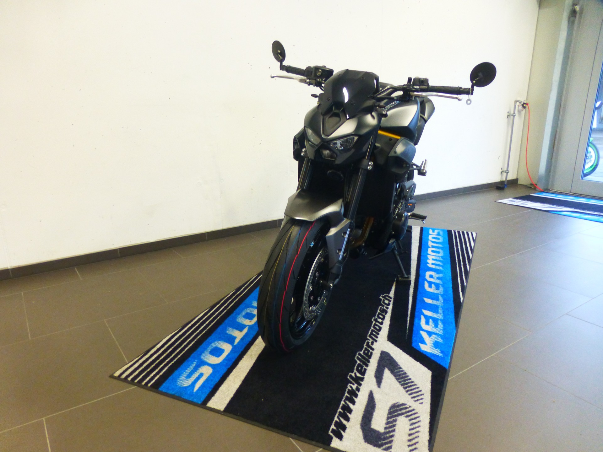 KAWASAKI Z 900 (35kW) Platin Edition-image-6