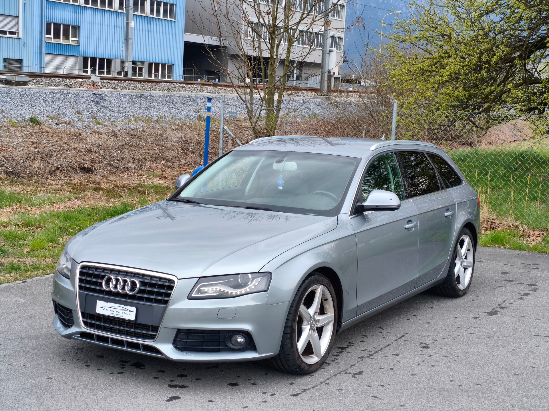 AUDI A4 Avant 2.0 TFSI multitronic-image-10