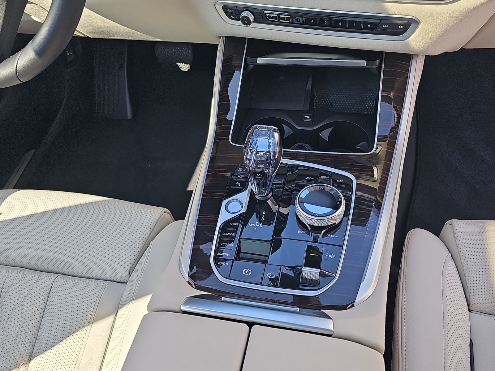 BMW X5 xDrive 48V 40d xLine-image-17