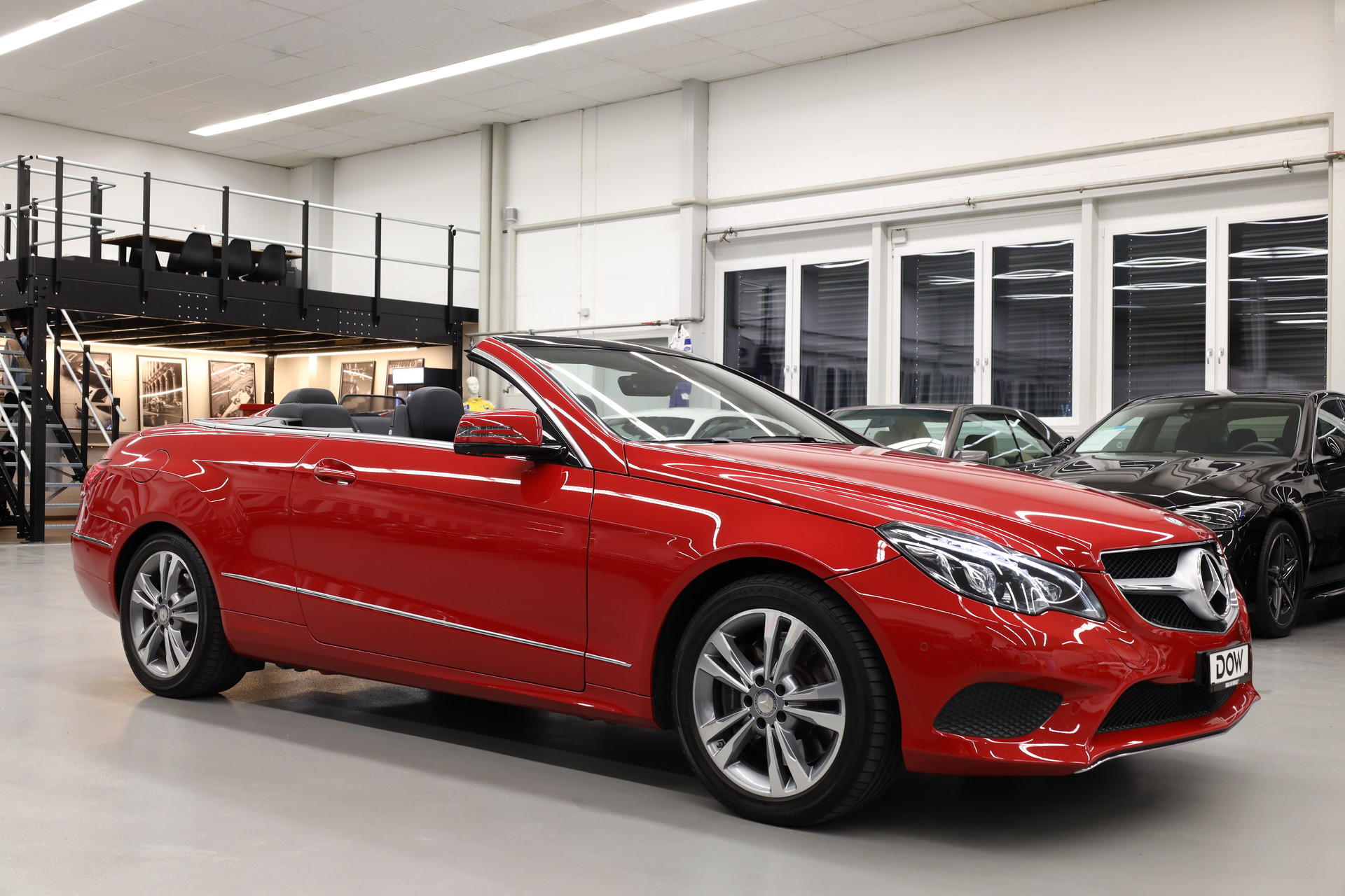 MERCEDES-BENZ E 320 Cabriolet-image-12