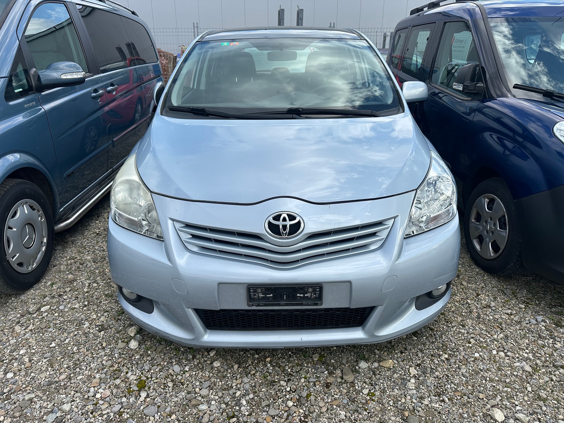 TOYOTA Verso 2.0 D-4D Linea Terra-image-1
