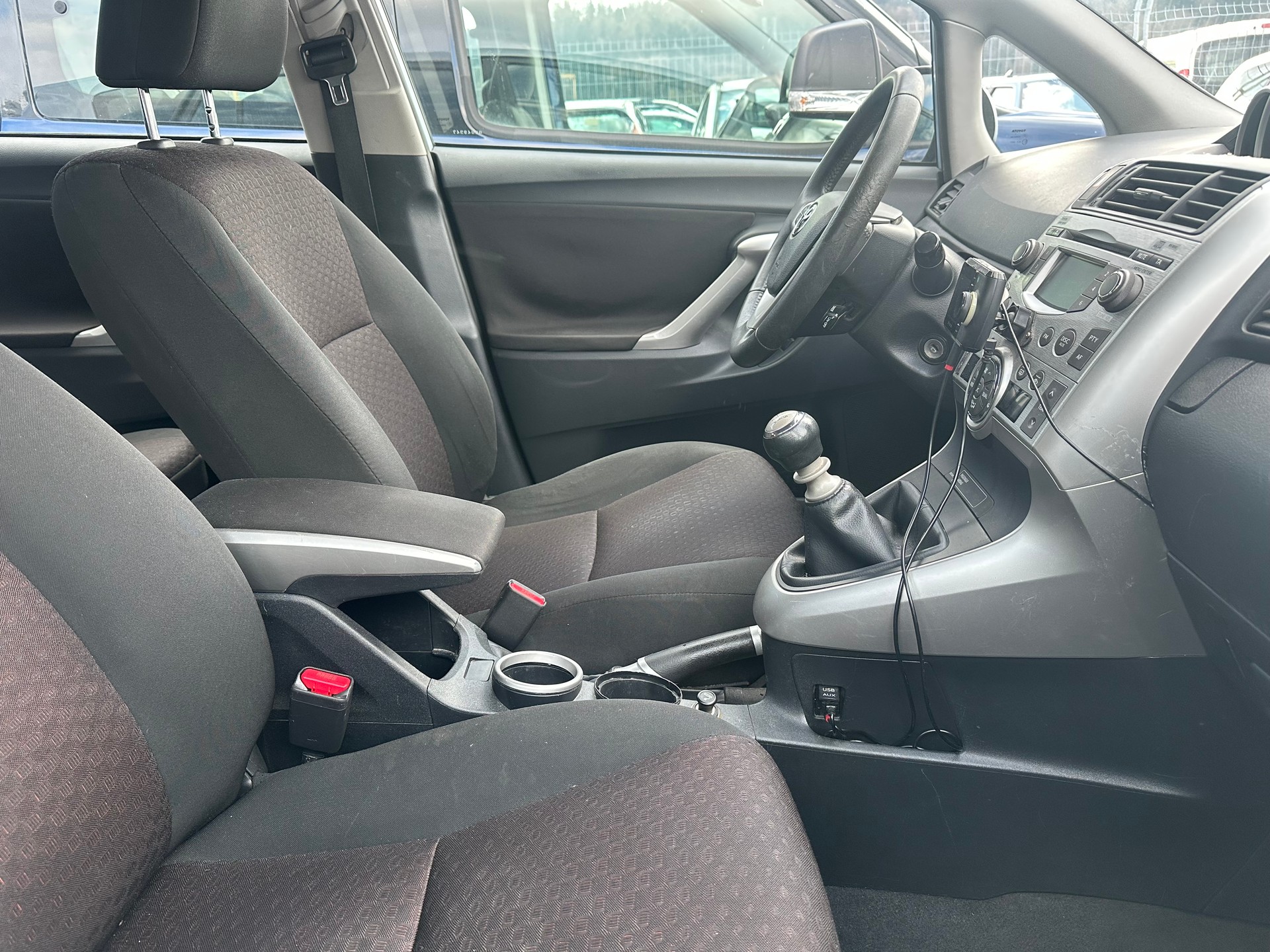 TOYOTA Verso 2.0 D-4D Linea Terra-image-8