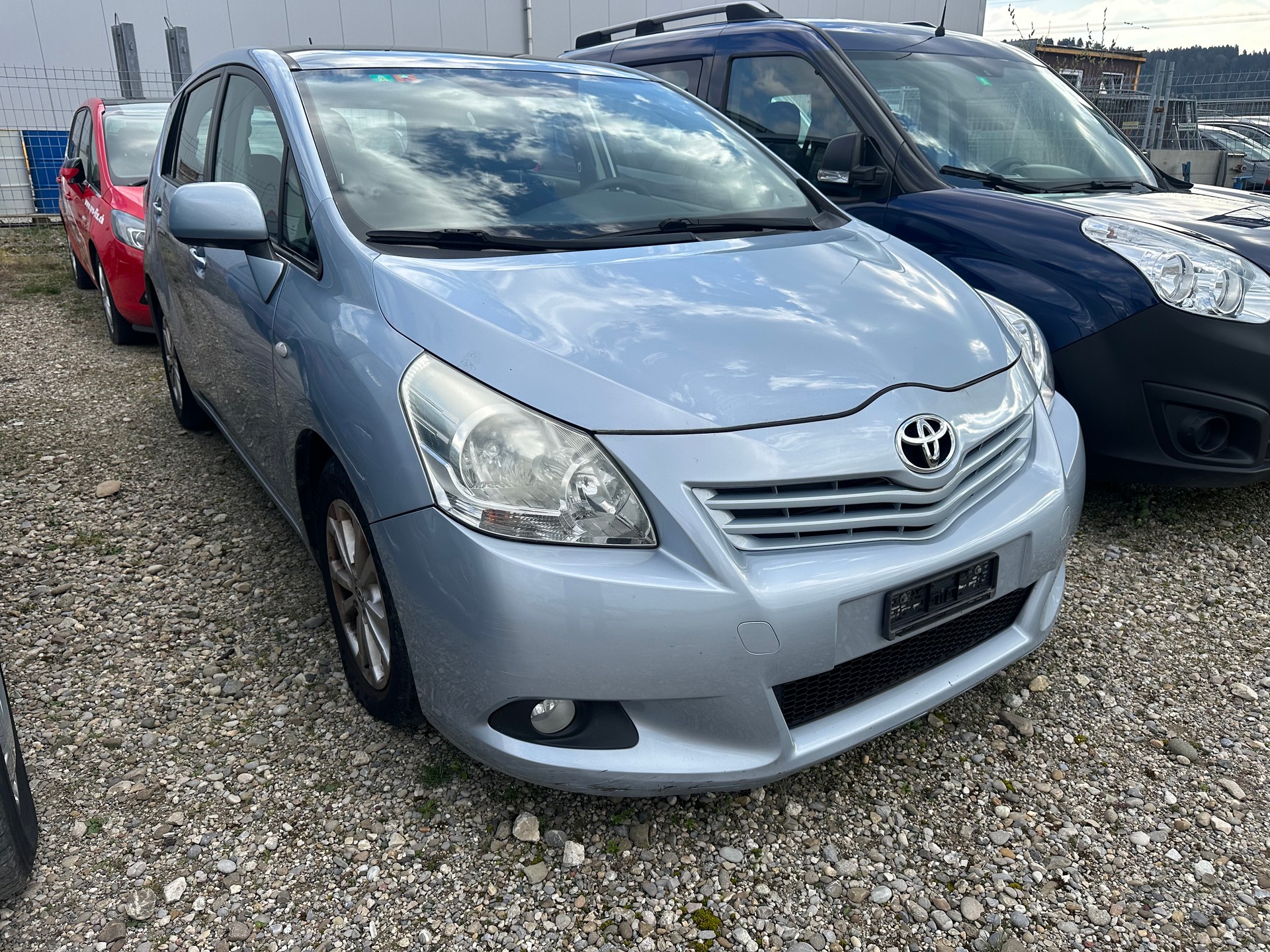 TOYOTA Verso 2.0 D-4D Linea Terra-image-2