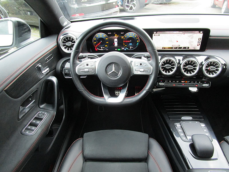 MERCEDES-BENZ CLA Shooting Brake 250 e 8G-DCT AMG Line-image-5