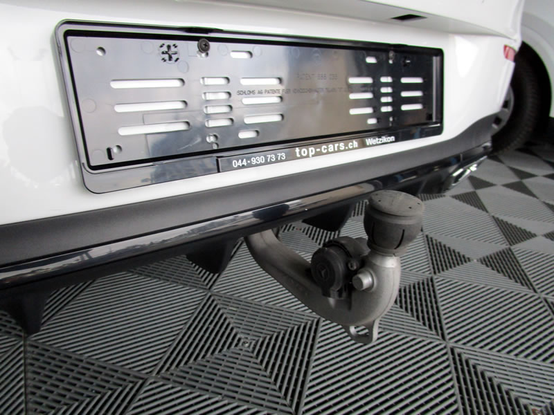 MERCEDES-BENZ CLA Shooting Brake 250 e 8G-DCT AMG Line-image-20