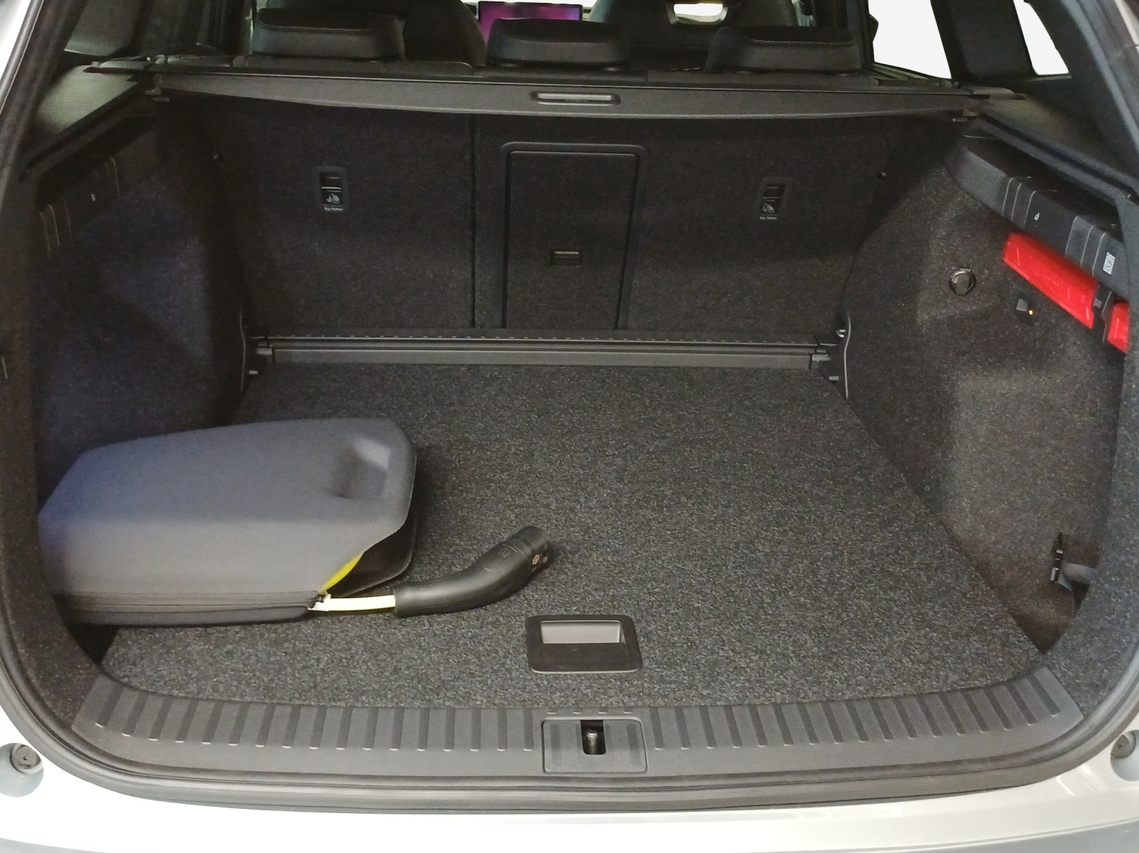 SKODA Enyaq 4x4 RS-image-12
