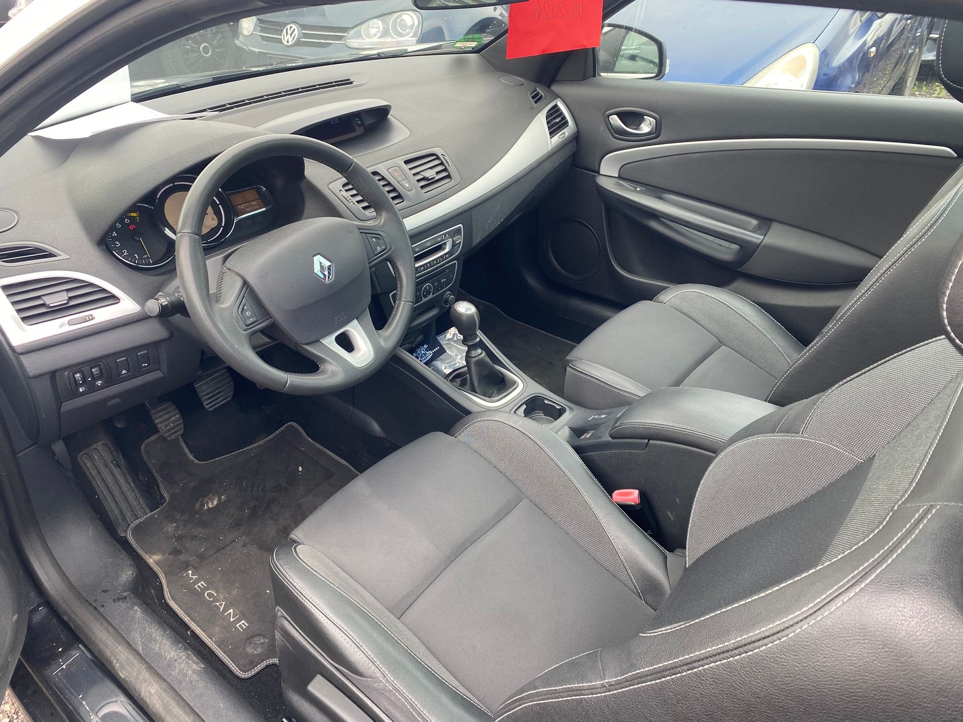 RENAULT Mégane CC 1.4 16V Turbo Dynamique-image-10