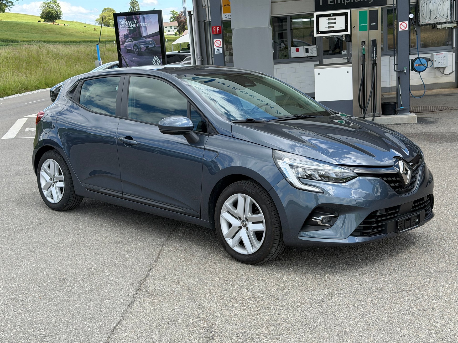 RENAULT Clio 1.0 Zen-image-2