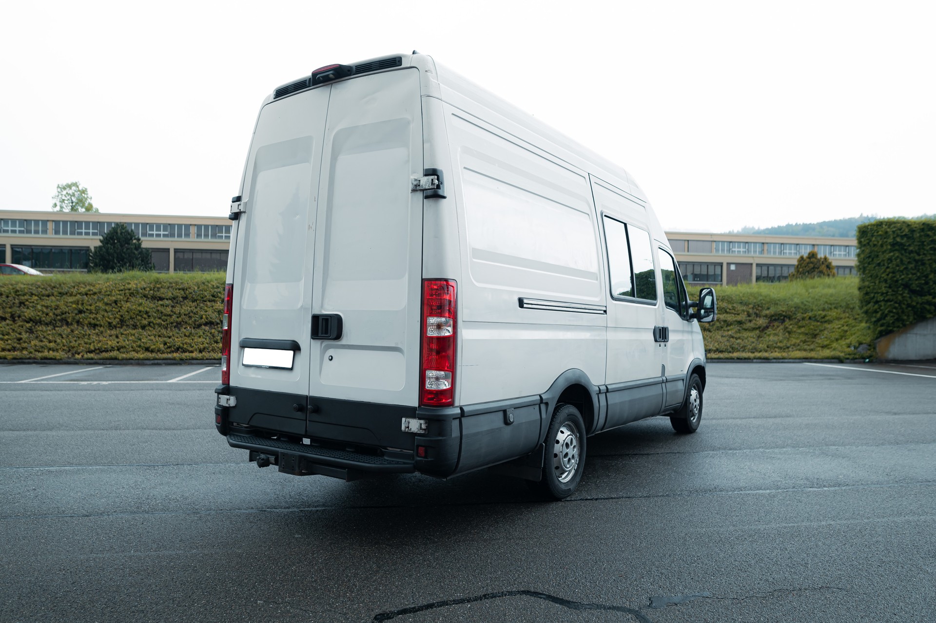 IVECO 35 C 12 V GJBA46A2B1-image-5