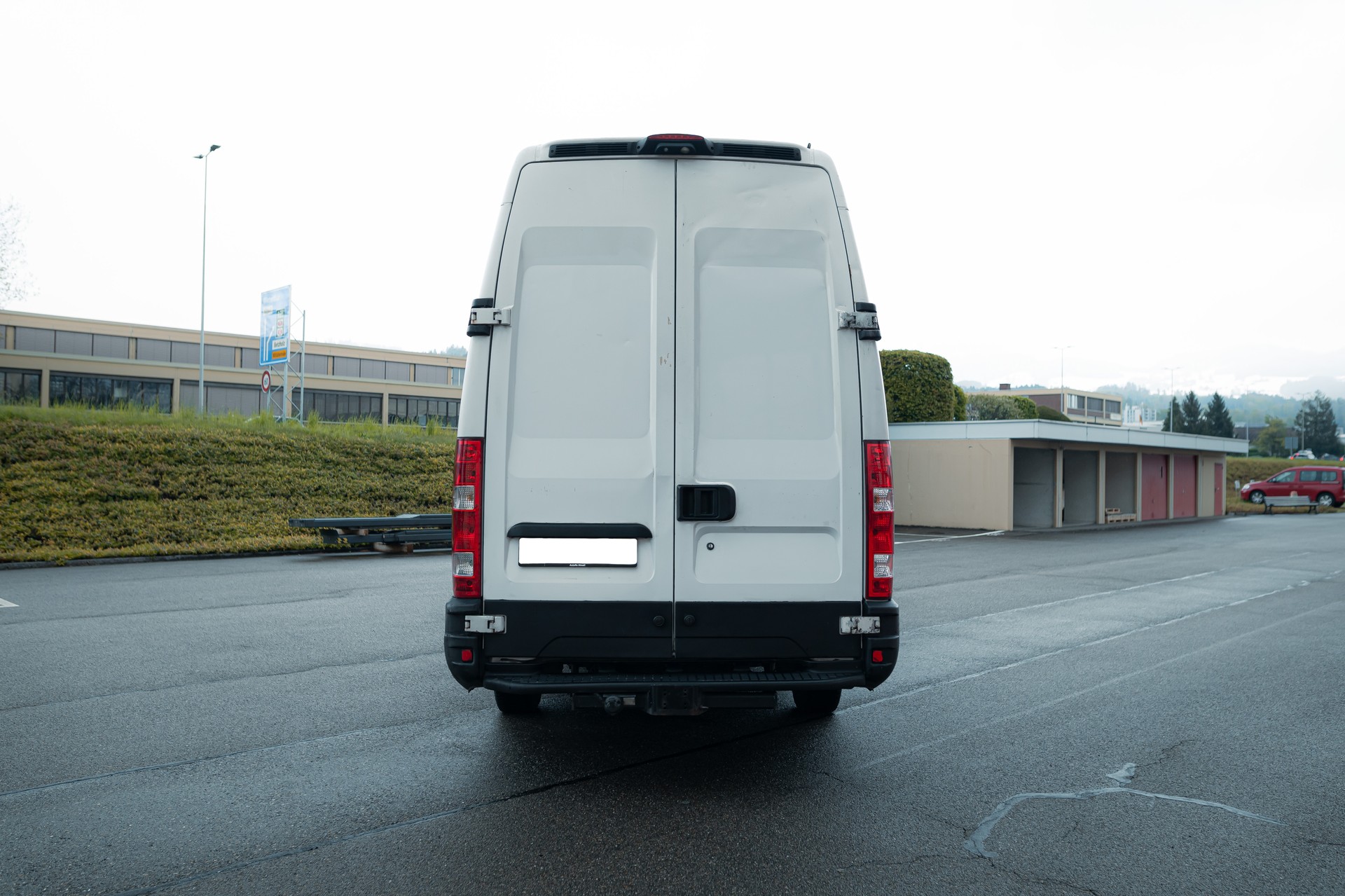 IVECO 35 C 12 V GJBA46A2B1-image-3