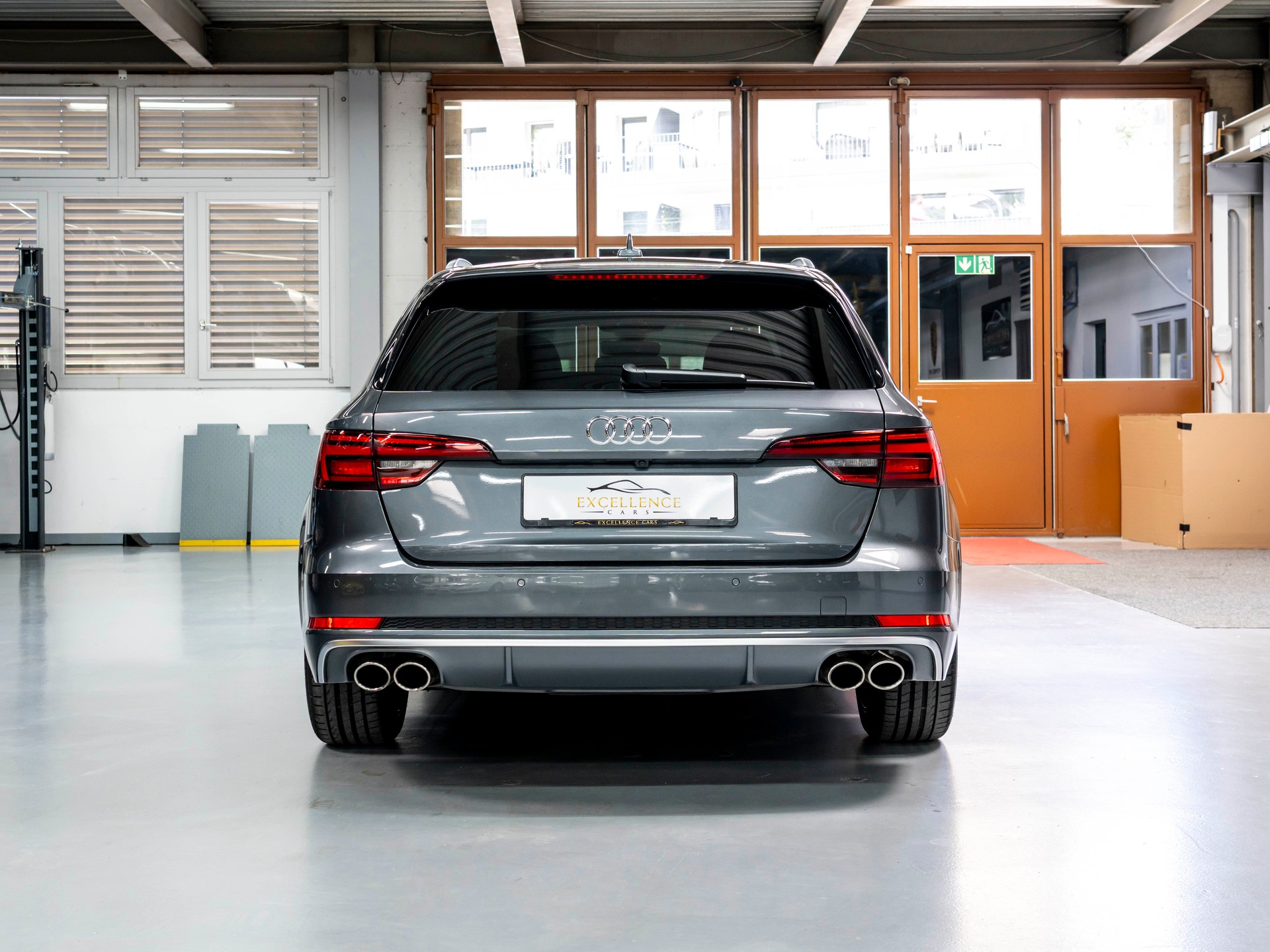 AUDI S4 Avant 3.0 TFSI quattro tiptronic-image-6