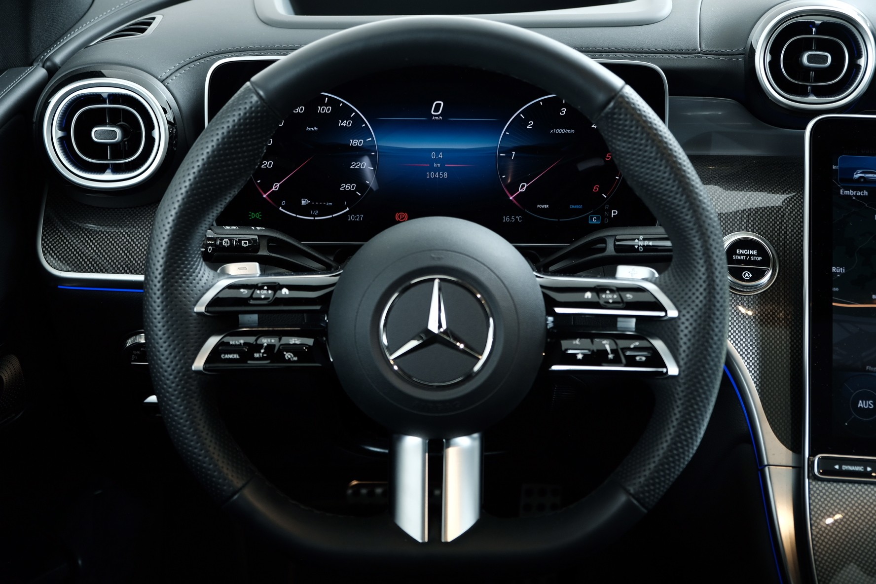 MERCEDES-BENZ GLC 220 d 4Matic 9G-Tronic-image-6