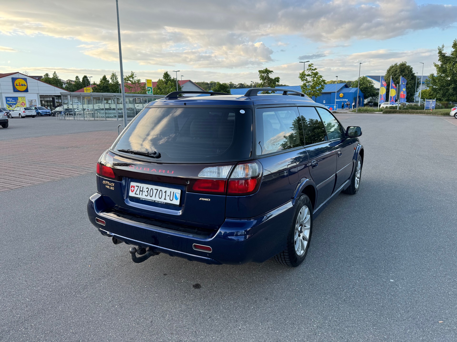 SUBARU Outback H6-3.0 AWD automatisch /Anhänger Kupplung-image-7
