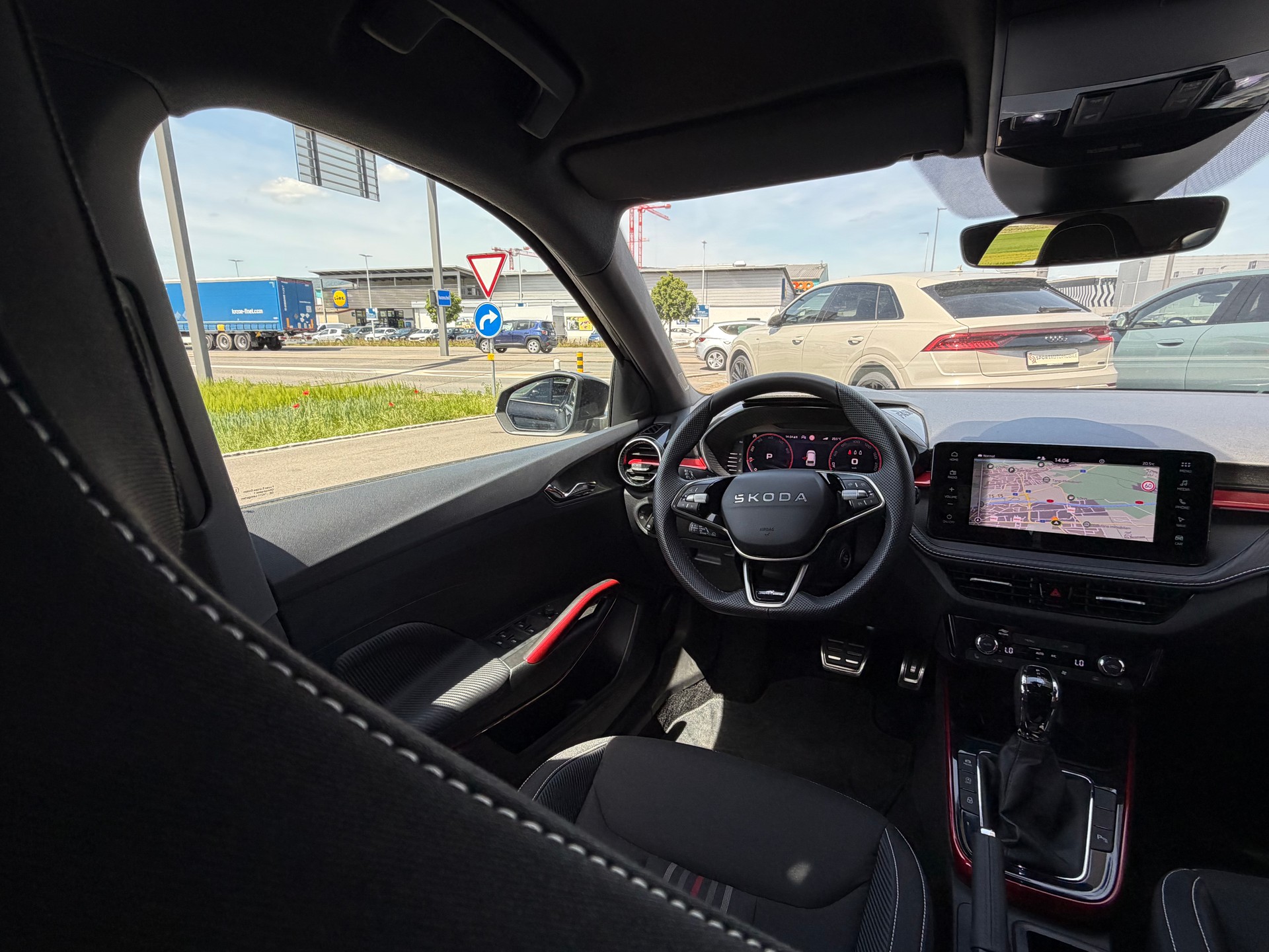 SKODA Fabia 1.0 TSI Monte Carlo DSG *CH Auto - Gratis Service*-image-12