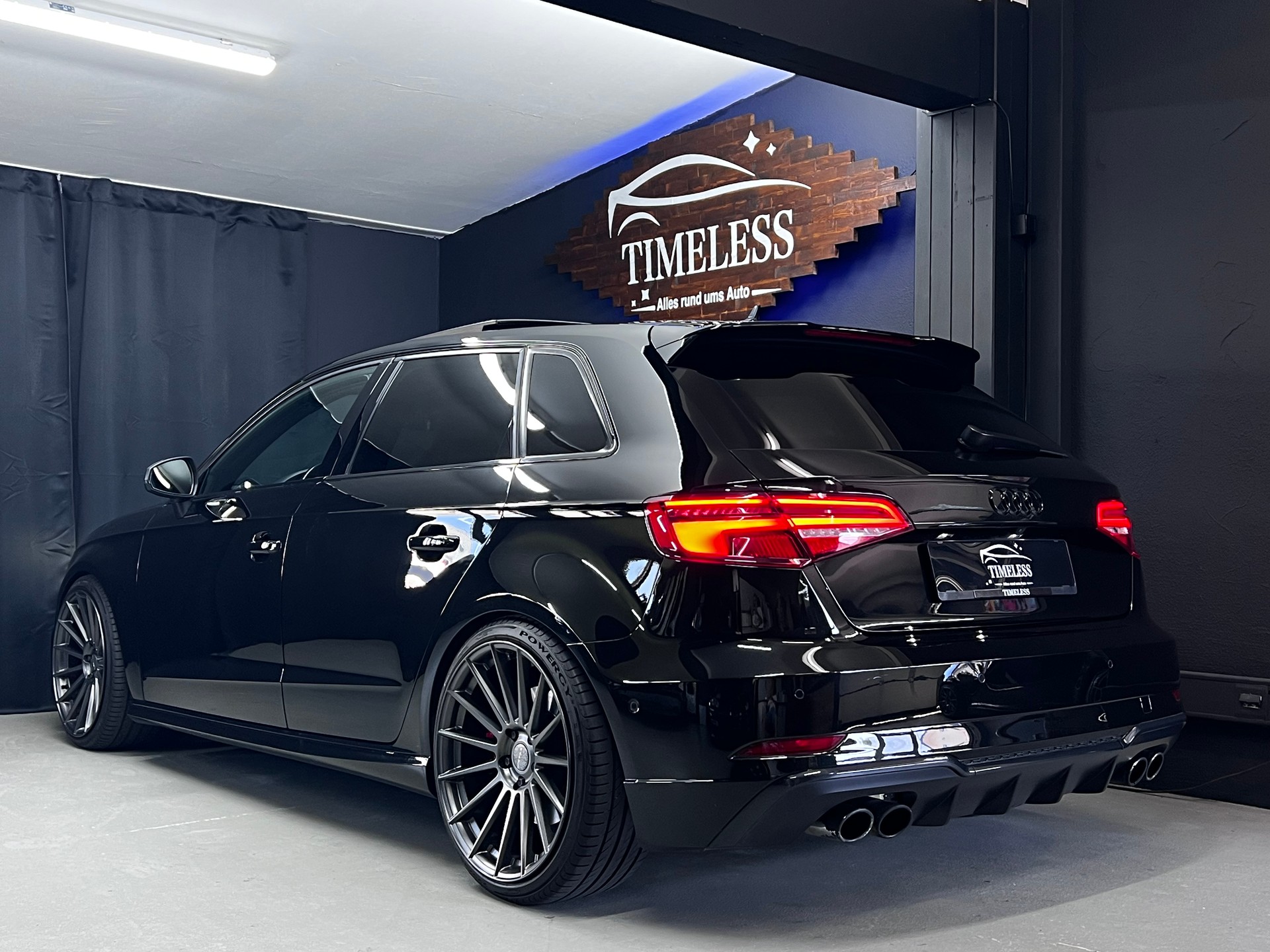 AUDI S3 Sportback 2.0 TFSI quattro S-tronic-image-4