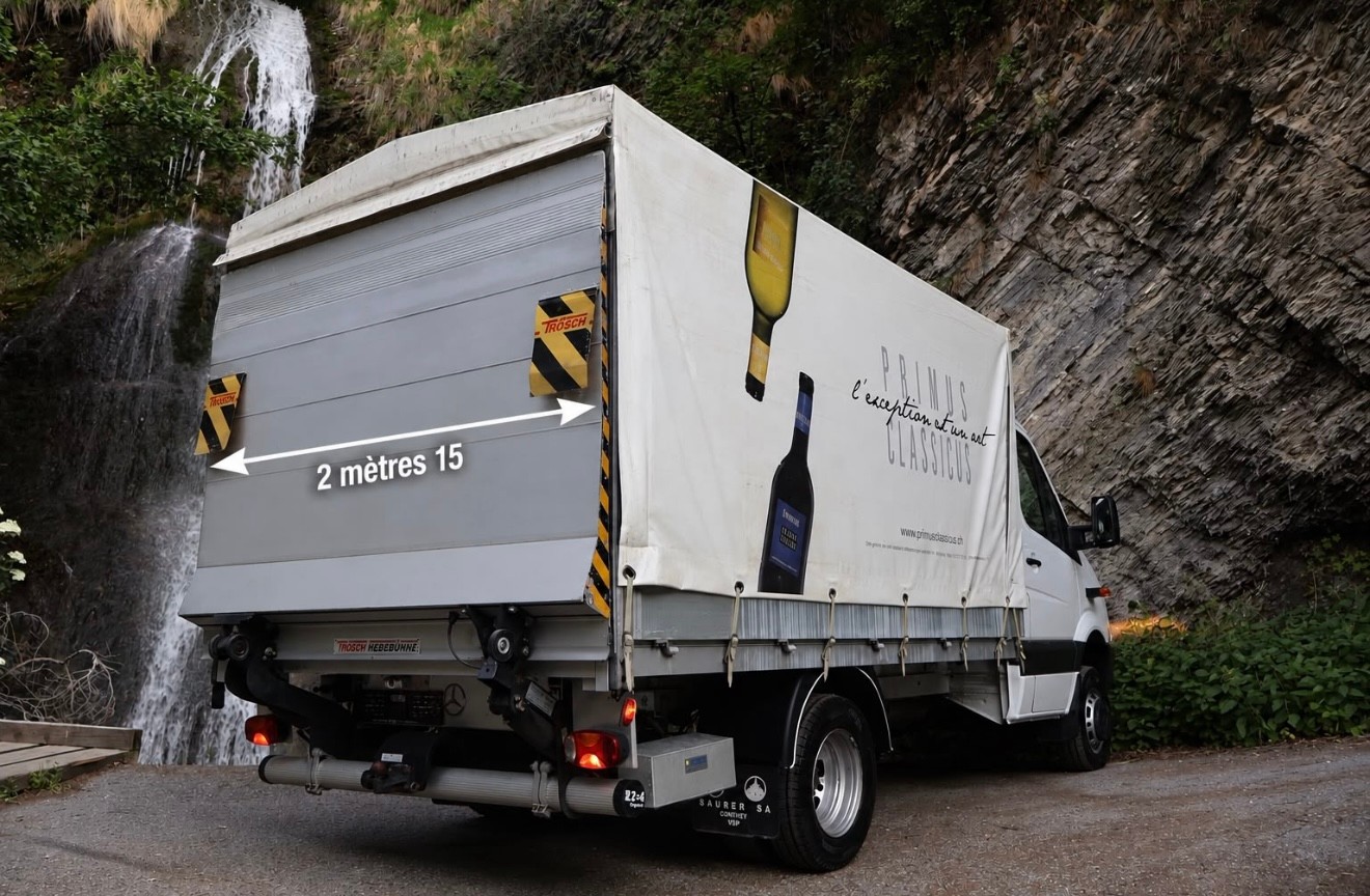 MERCEDES-BENZ Sprinter 519 CDI Lang 4x4-showroom-element-3
